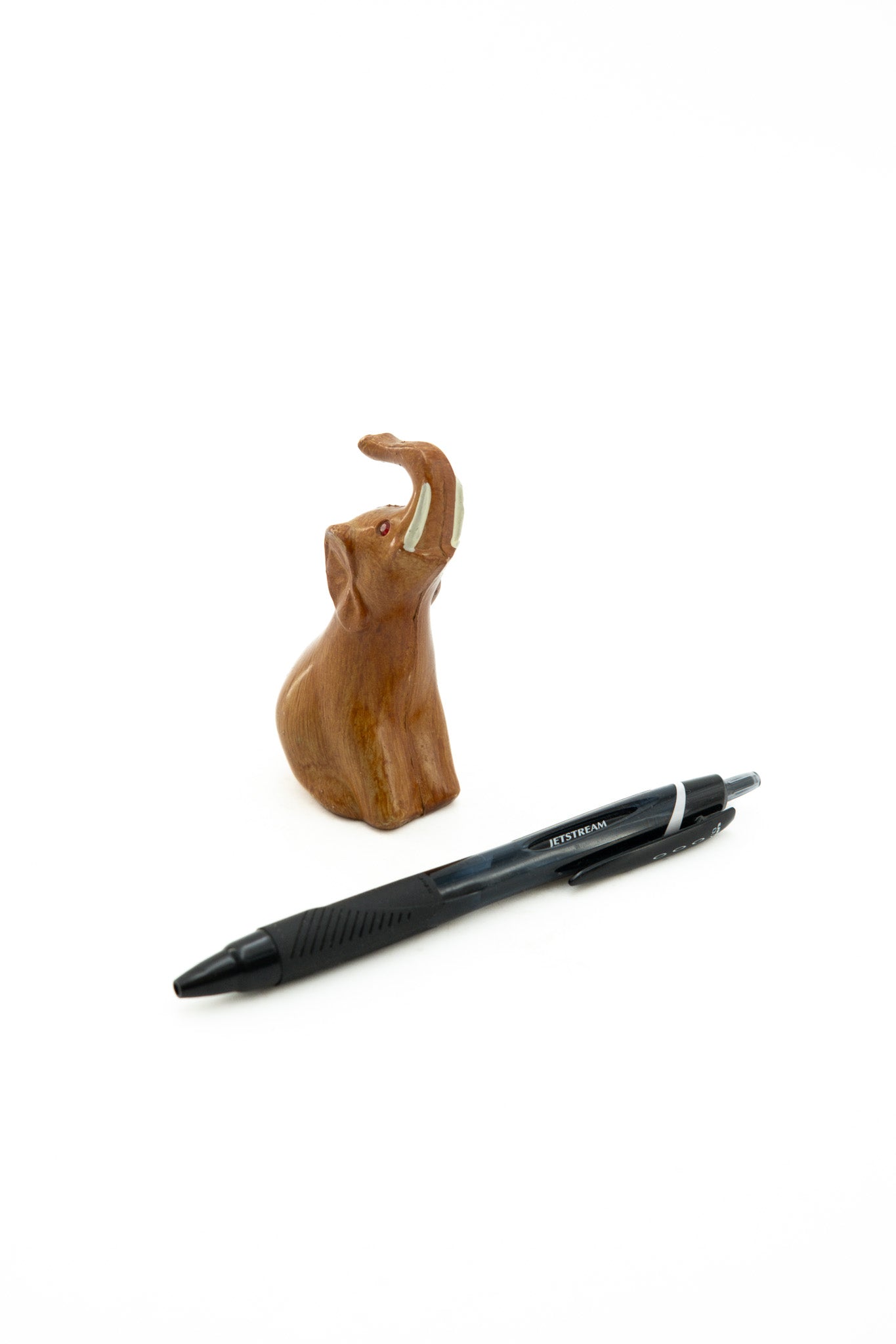 Elephant Figurine / 象の置物