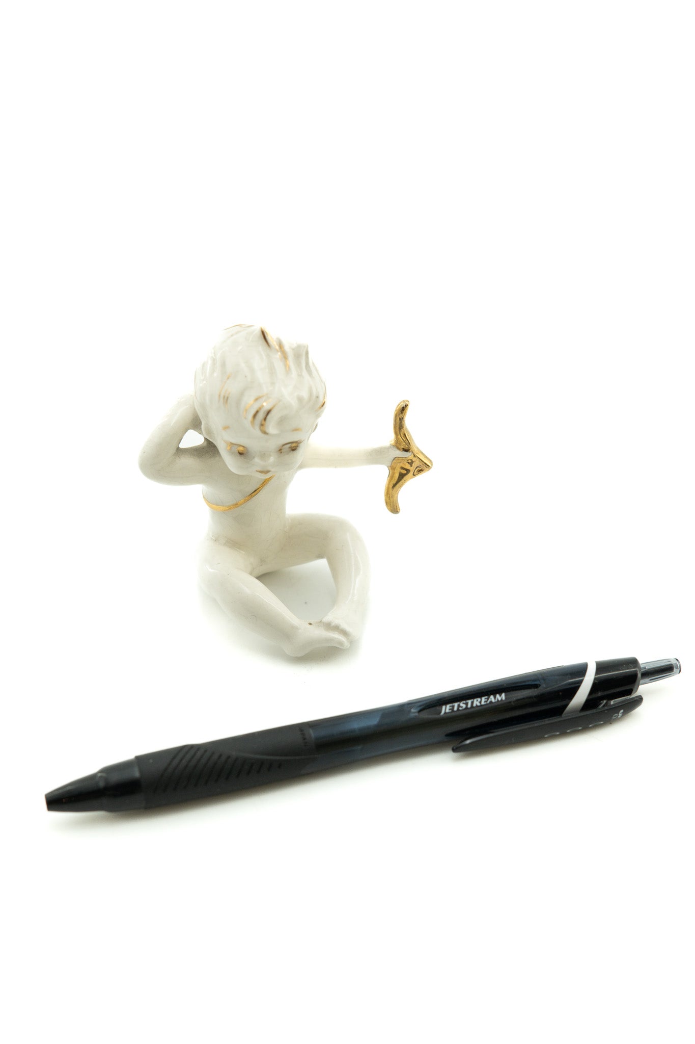 Figurine Cupid / 天使の置物
