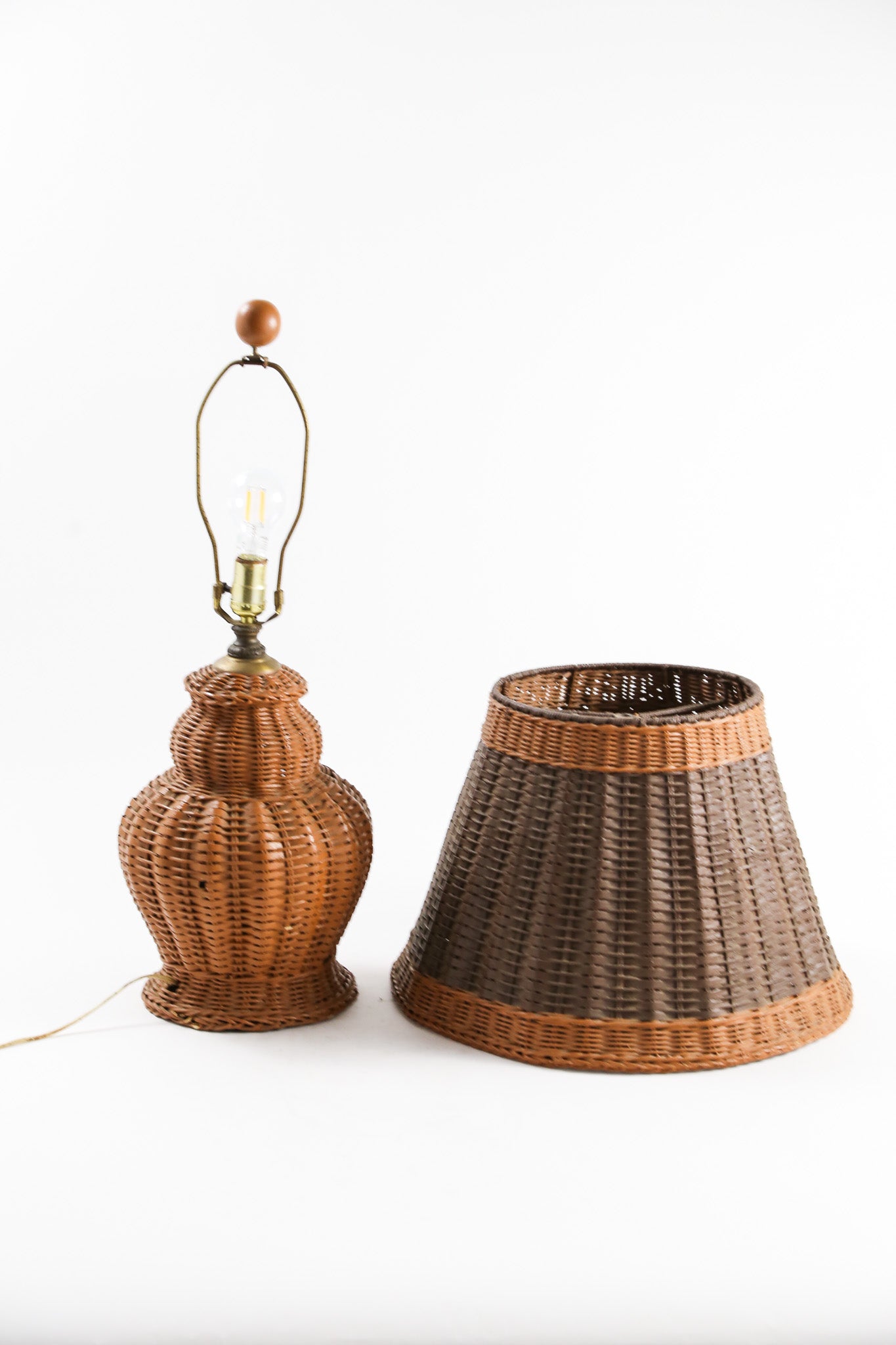Large Rattan Desk Lamp / ラタン 特大デスクライト