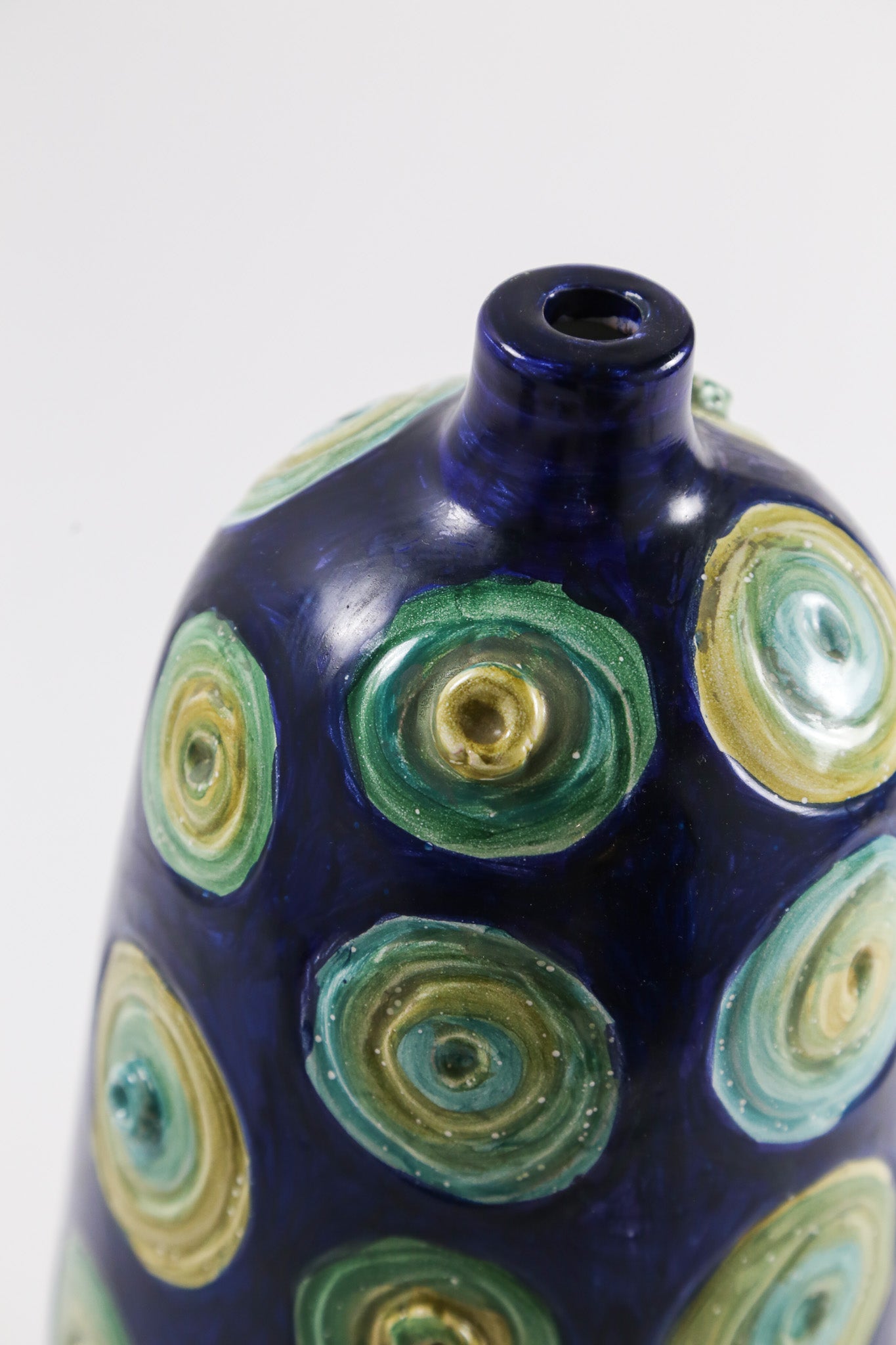 Spiraling Ceramic Sculpture / ぐるぐる陶器オブジェ – STORE IN