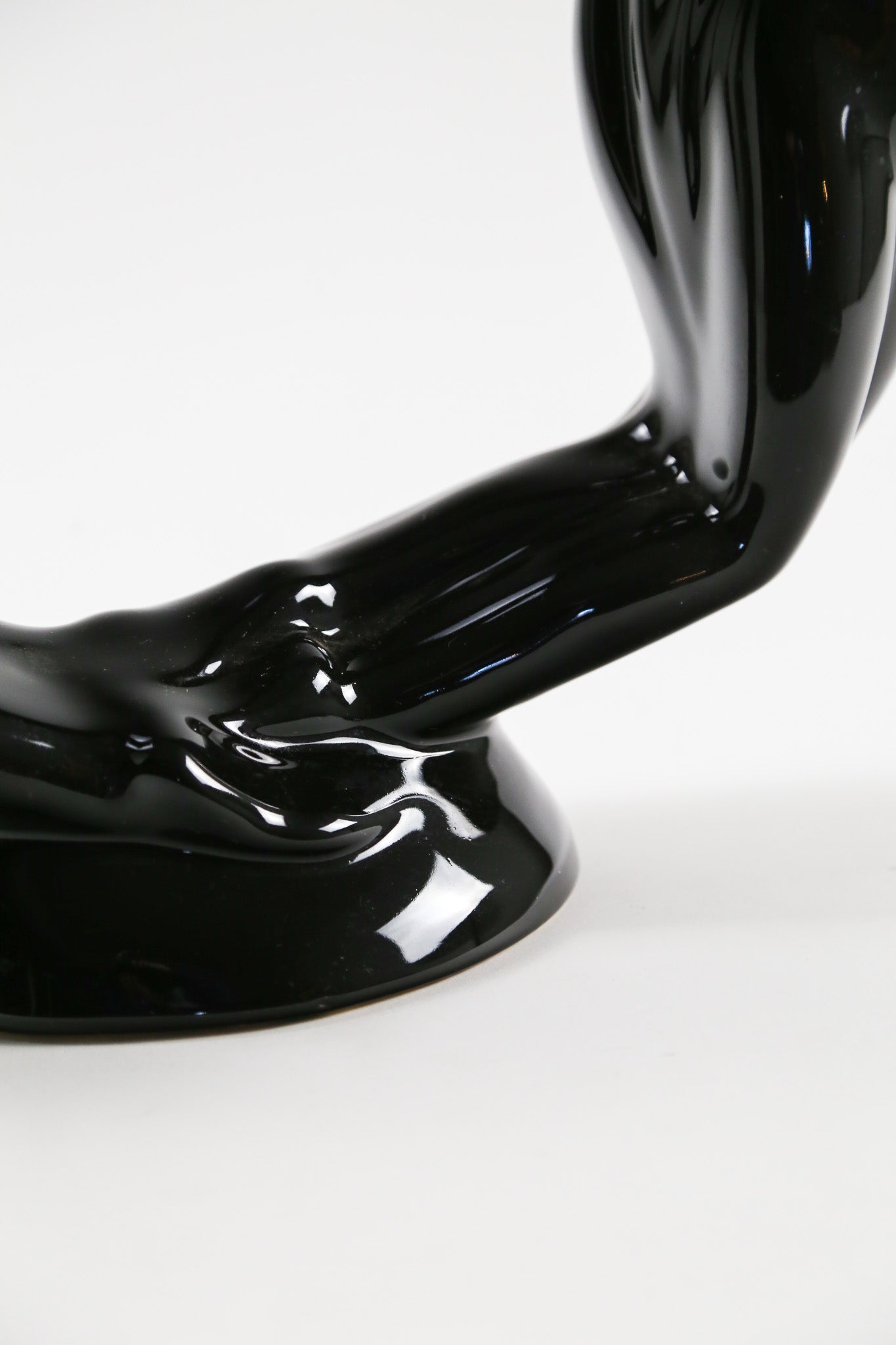 Ceramic Woman Figure / 陶器の女性のオブジェ