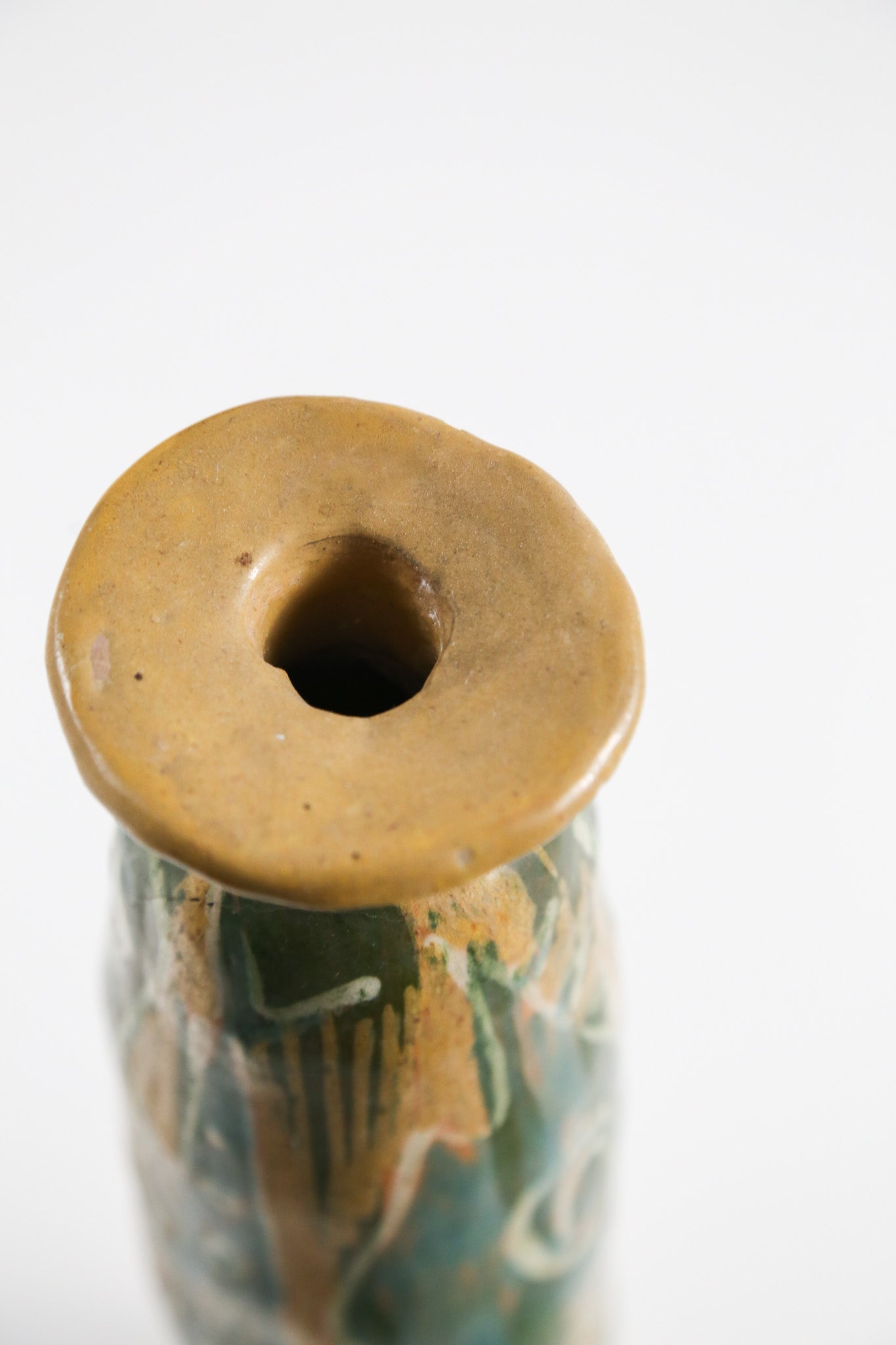Slender Ceramic Vase with Fish Pattern / 細長花器 魚の絵柄
