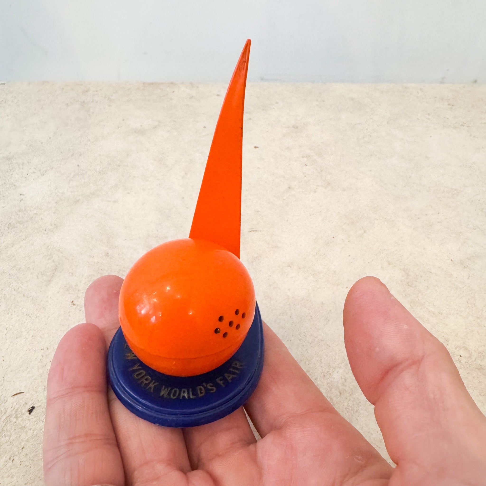 1939 NY World's Fair S &P / 1939 ニューヨーク万博のソルト&ペッパー