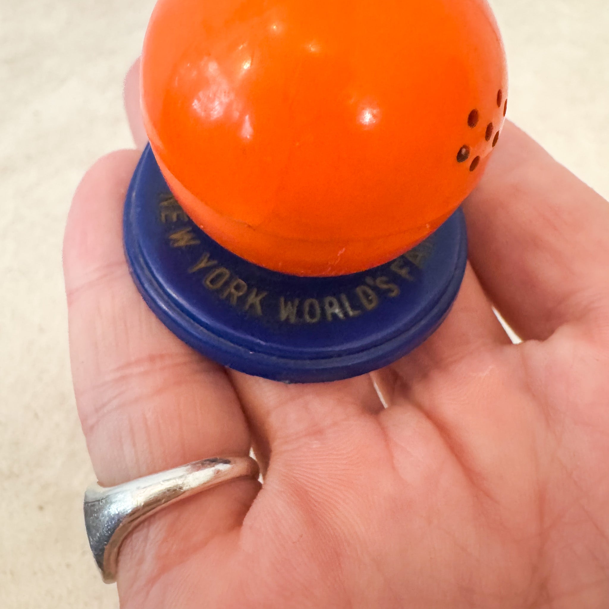 1939 NY World's Fair S &P / 1939 ニューヨーク万博のソルト&ペッパー