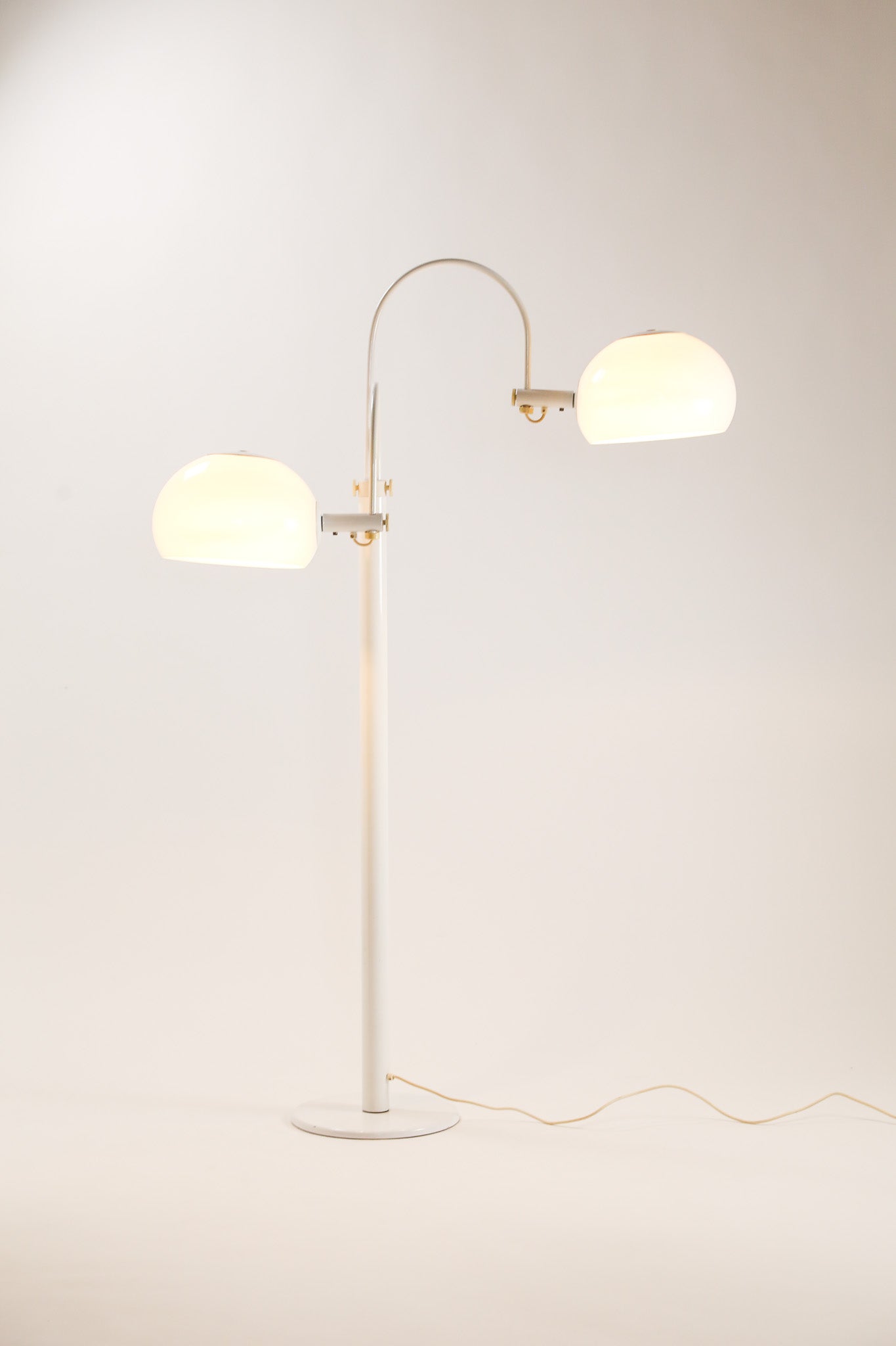 White 2-Light Floor Light / 白 2灯フロアライト