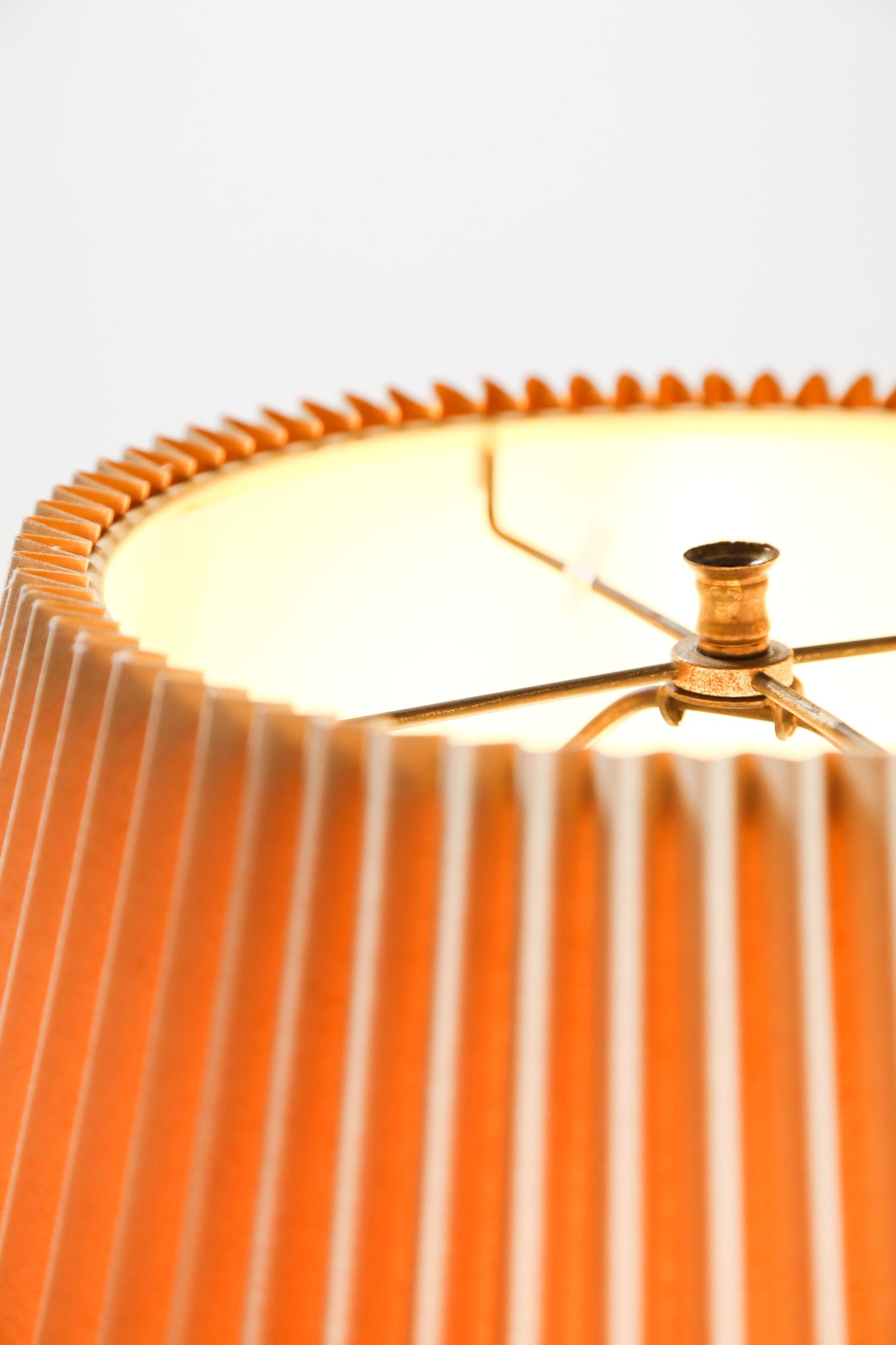 Wooden & Fabric Shade Floor Light / 布シェード 木製フロアライト