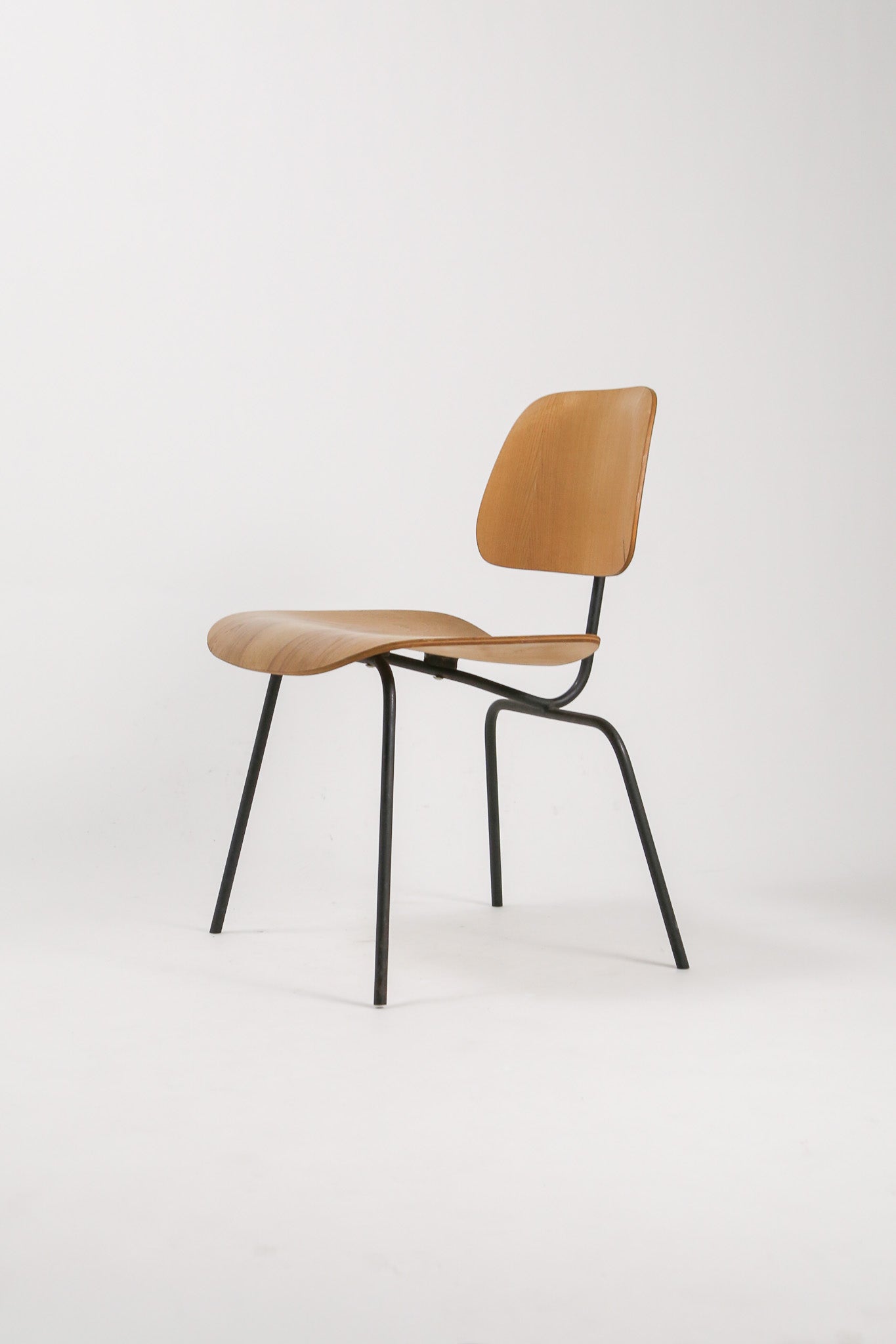DCM (Dining Chair Metal) / DCM ダイニングチェア