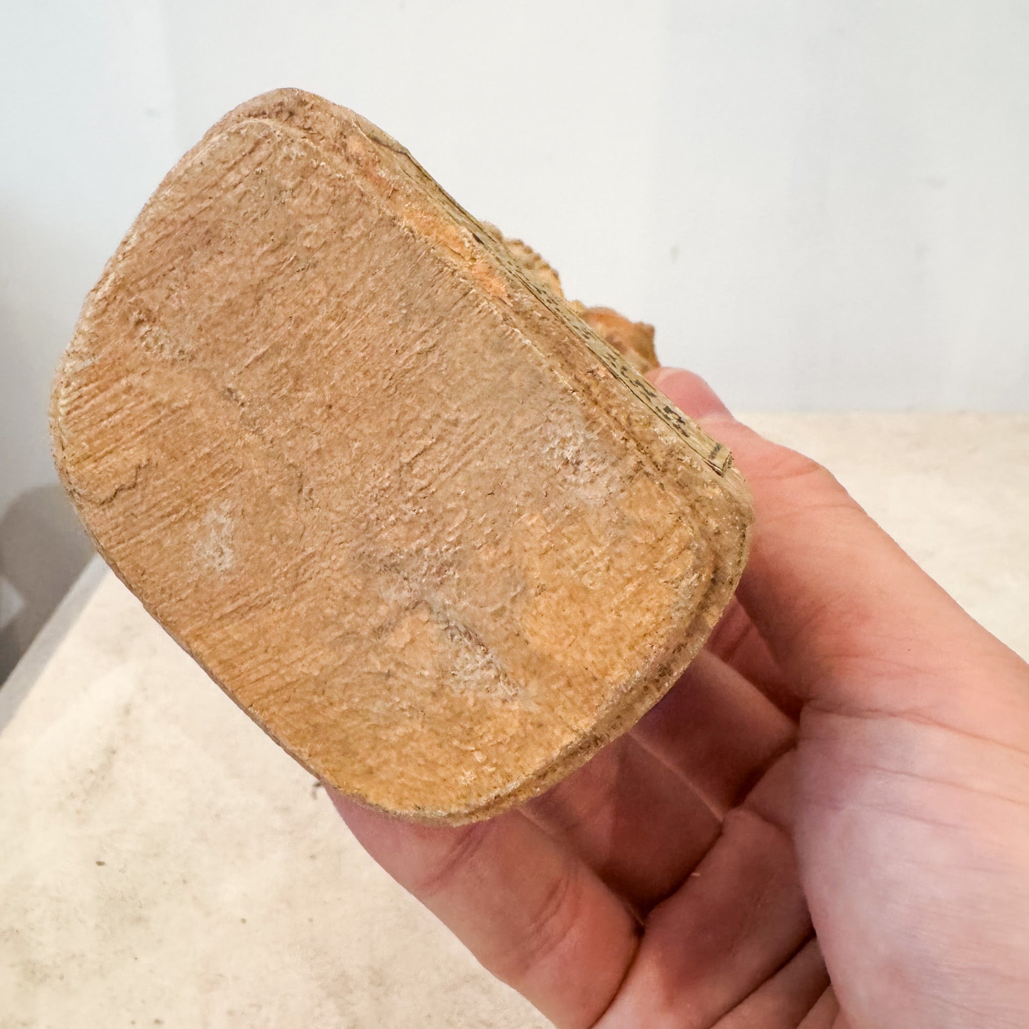 Award Statue / トロフィー