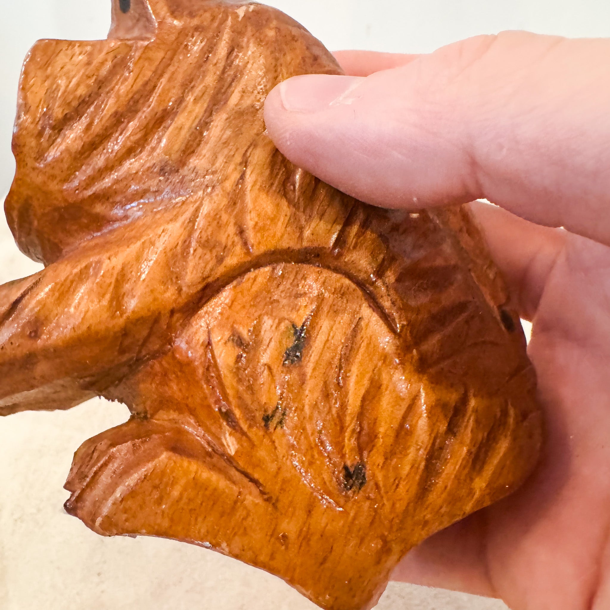Wooden Cat / 木製の猫