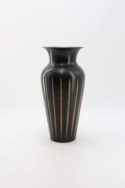 Metal Black Fluted Ceramic Vase / 金属製マットブラック フル 花瓶