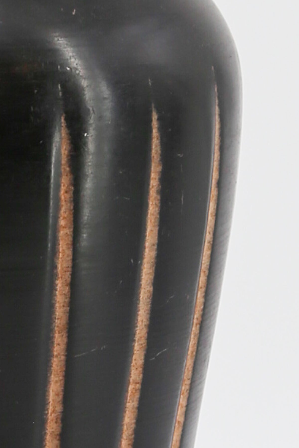 Metal Black Fluted Ceramic Vase / 金属製マットブラック フル 花瓶