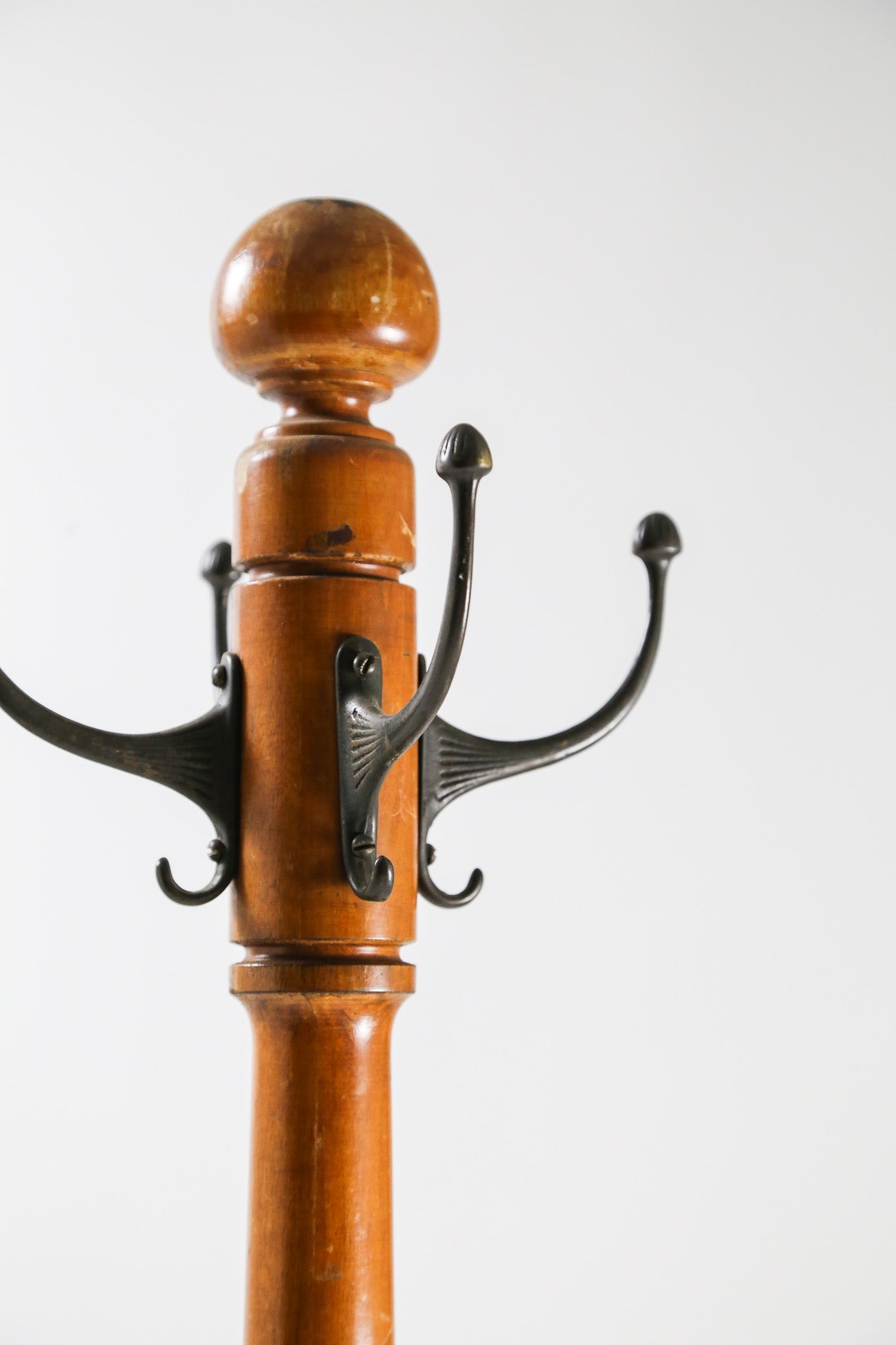 Wooden Coat Rack / 木製コートラック