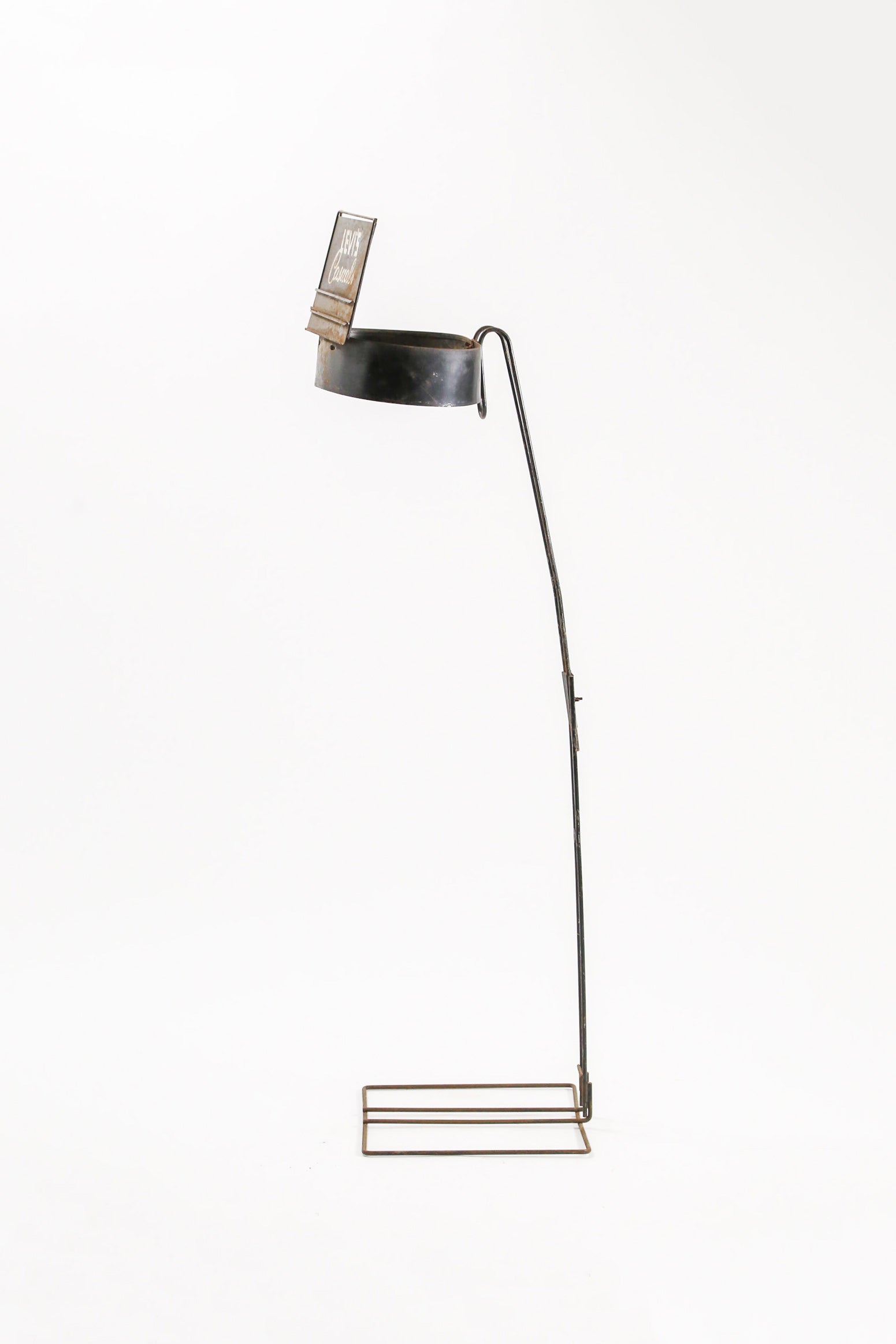 Levi's Store Fixtures / リーバイス パンツディスプレイ什器