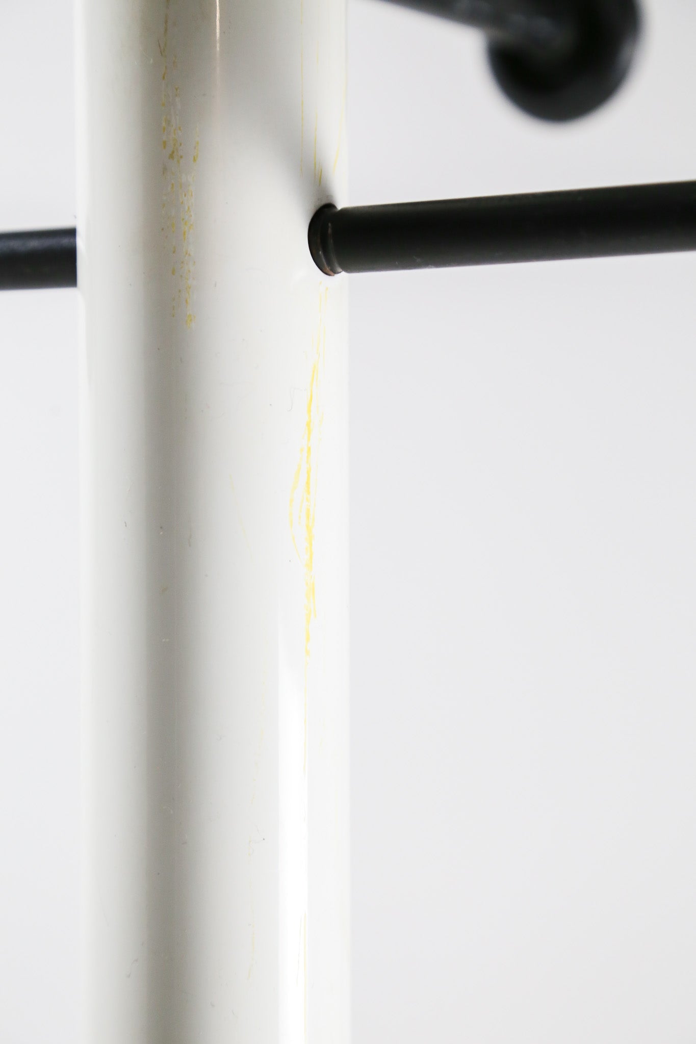 Black & White Hook Pole Rack / 白×黒フック ポールラック