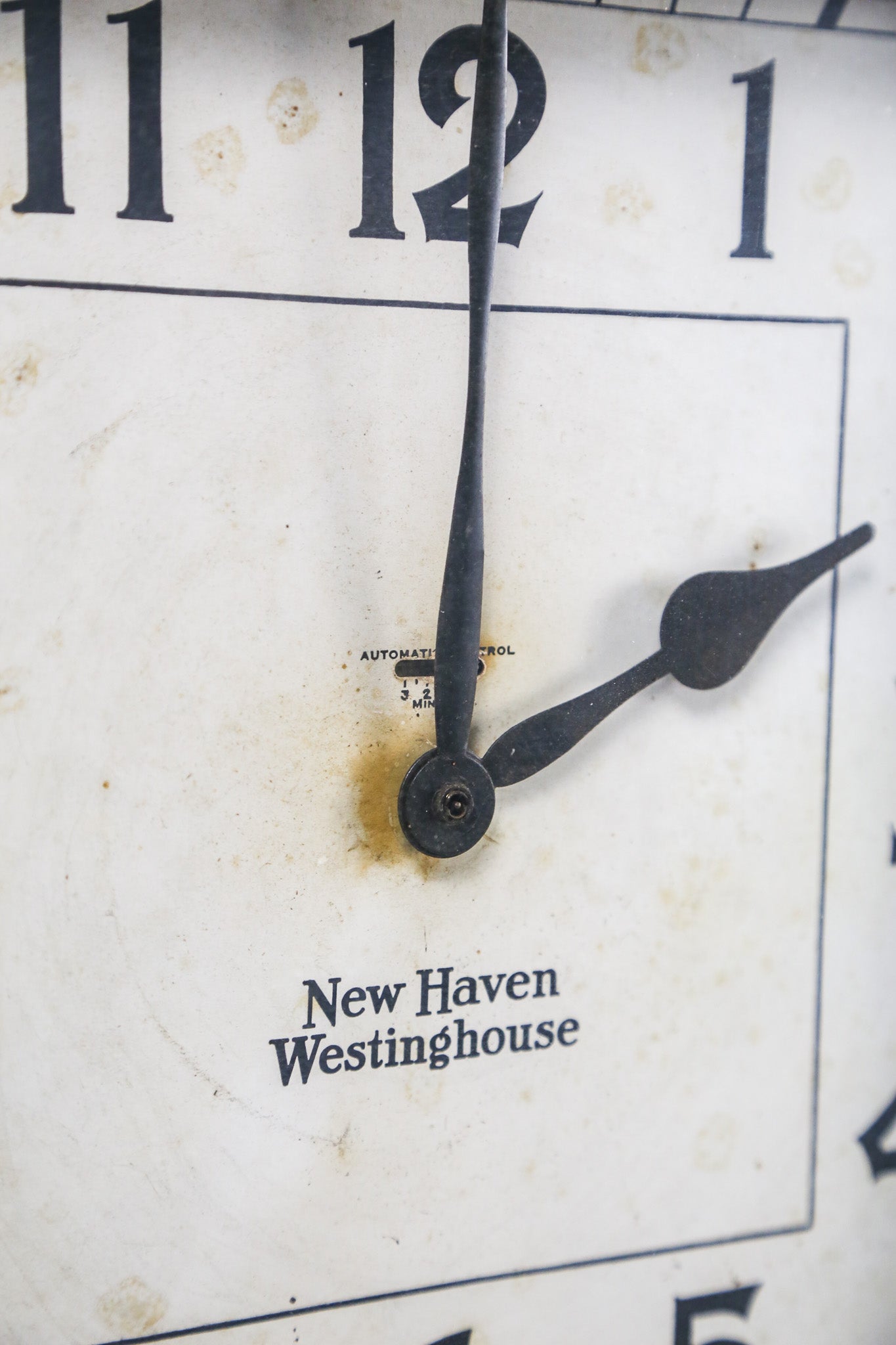 Vintage Square Wall Clock / ビンテージ 掛け時計