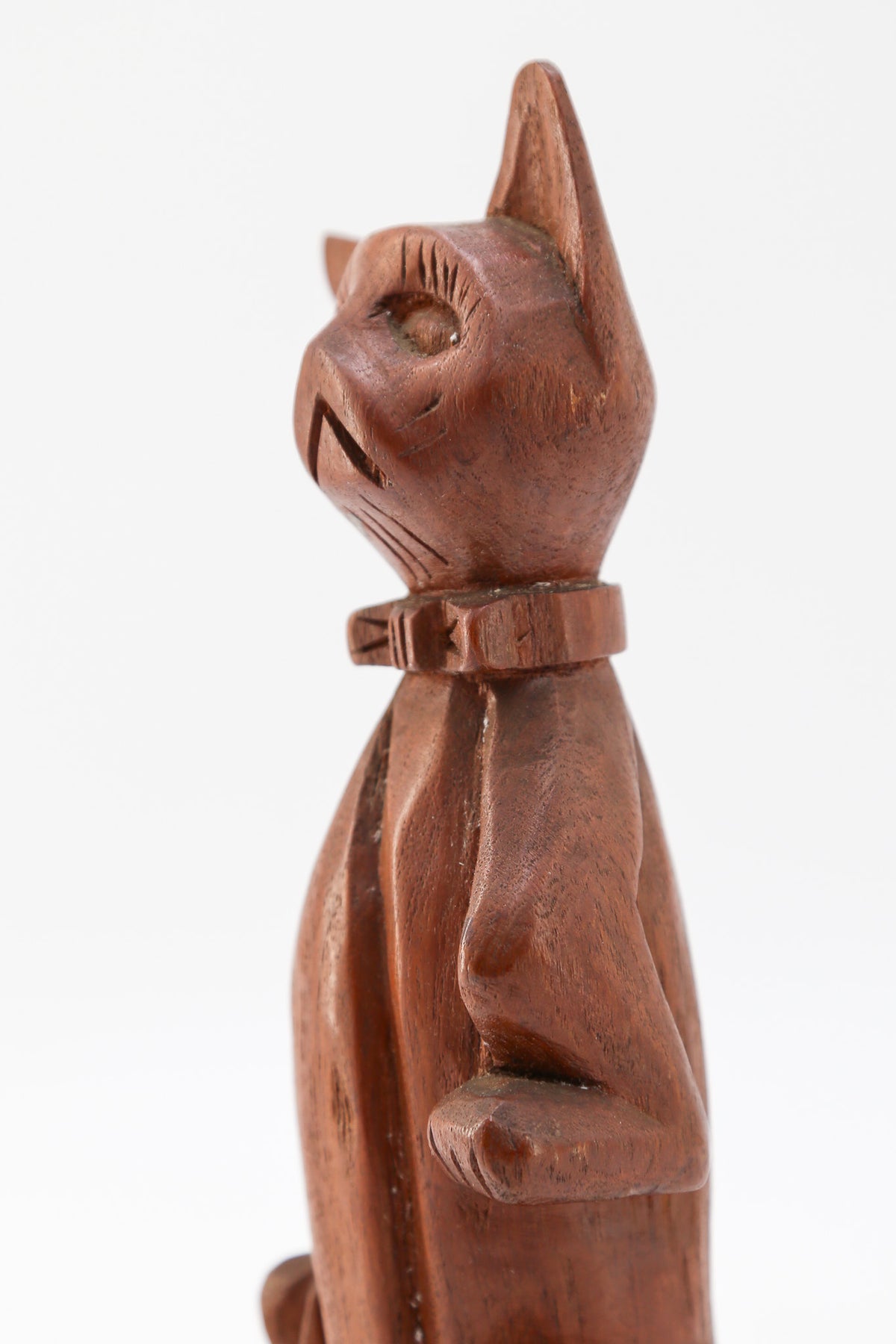 Wooden Cat Figurine / 木彫りの猫のオブジェ(拳を構える猫)