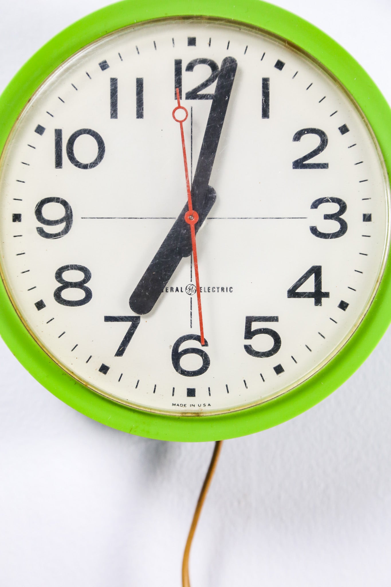 General Electric Green Wall Clock / GE 緑の壁掛け時計