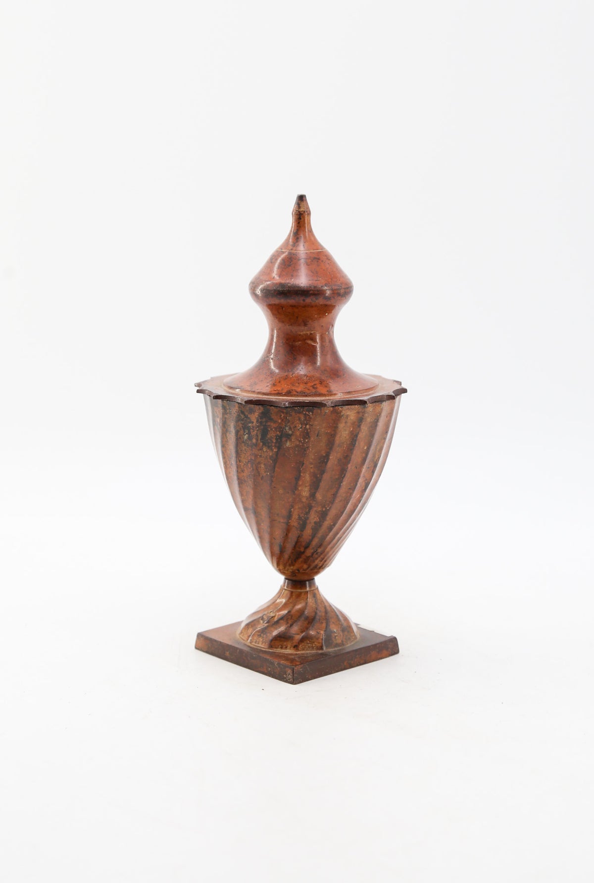Urn shaped Decorative Container / 金属製蓋付きの壺