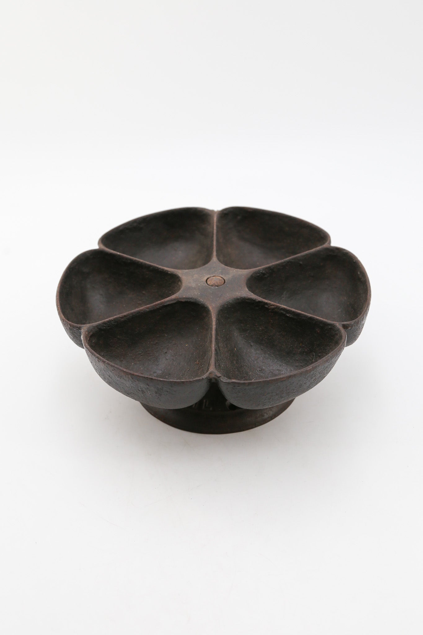 Star Nail Cup / 鋳鉄製ネイルカップ – STORE IN FACTORY Online