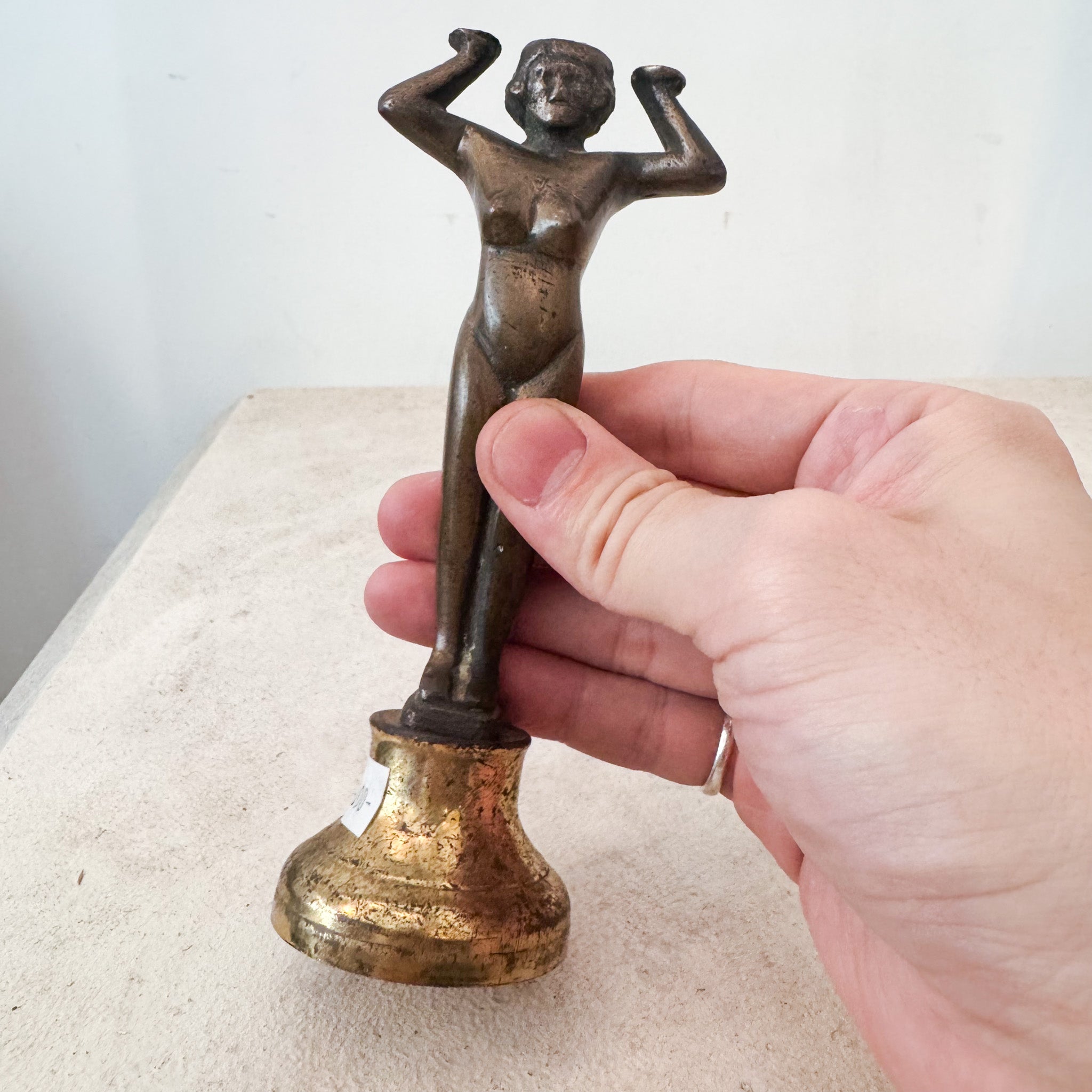 Goddess Bottle Opener / 女神の栓抜き