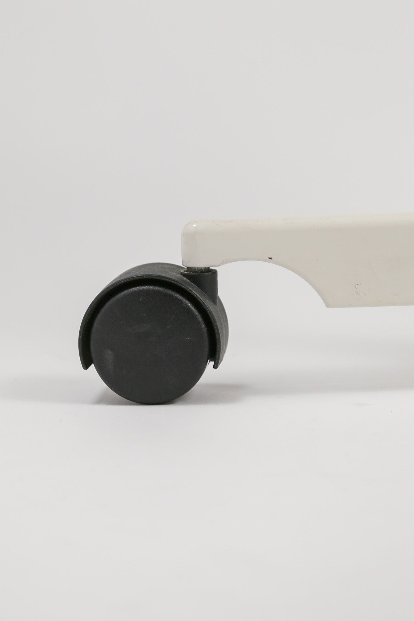 Kevi Desk Chair / Kevi デスクチェア