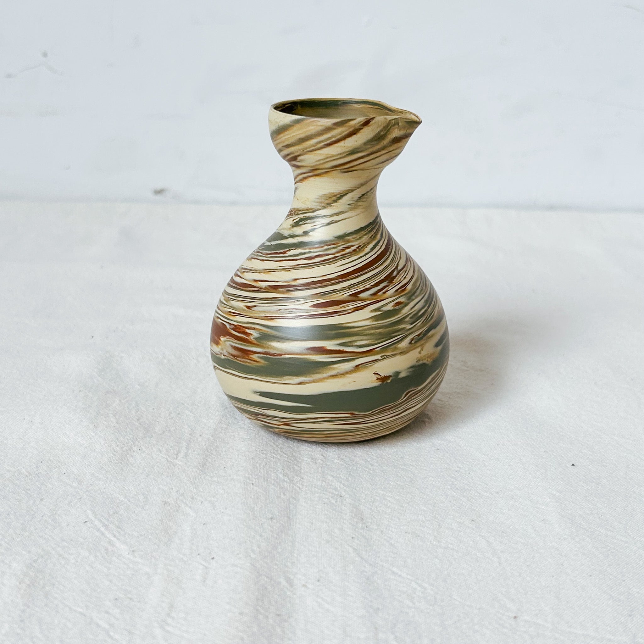 Marble Pottery sake bottle / 練り込みのとっくり