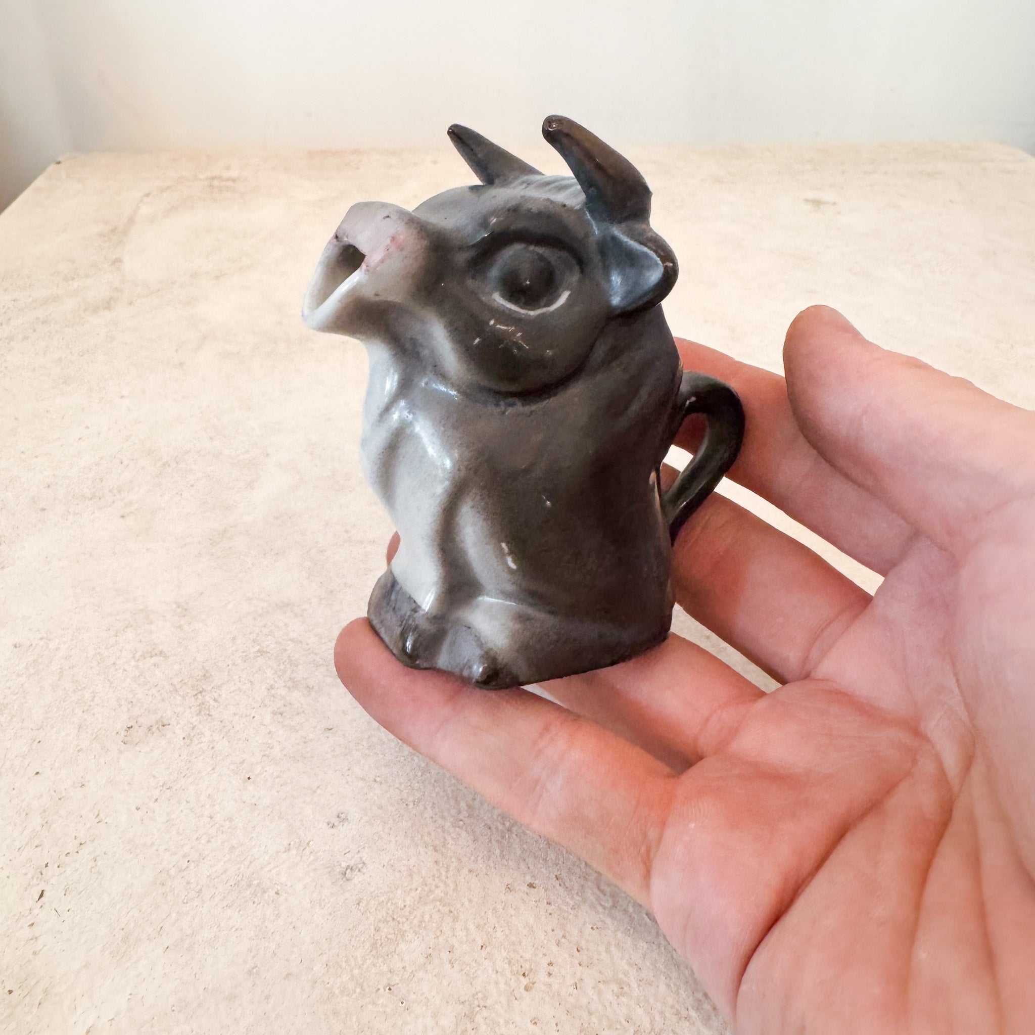 Pottery Caw pitcher / 陶器の牛ピッチャー