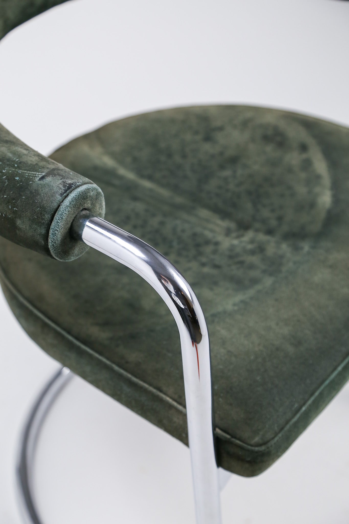 Steel Frame Suede Cantilever Arm Chair / スチールフレーム スエード カンチレバー アームチェア