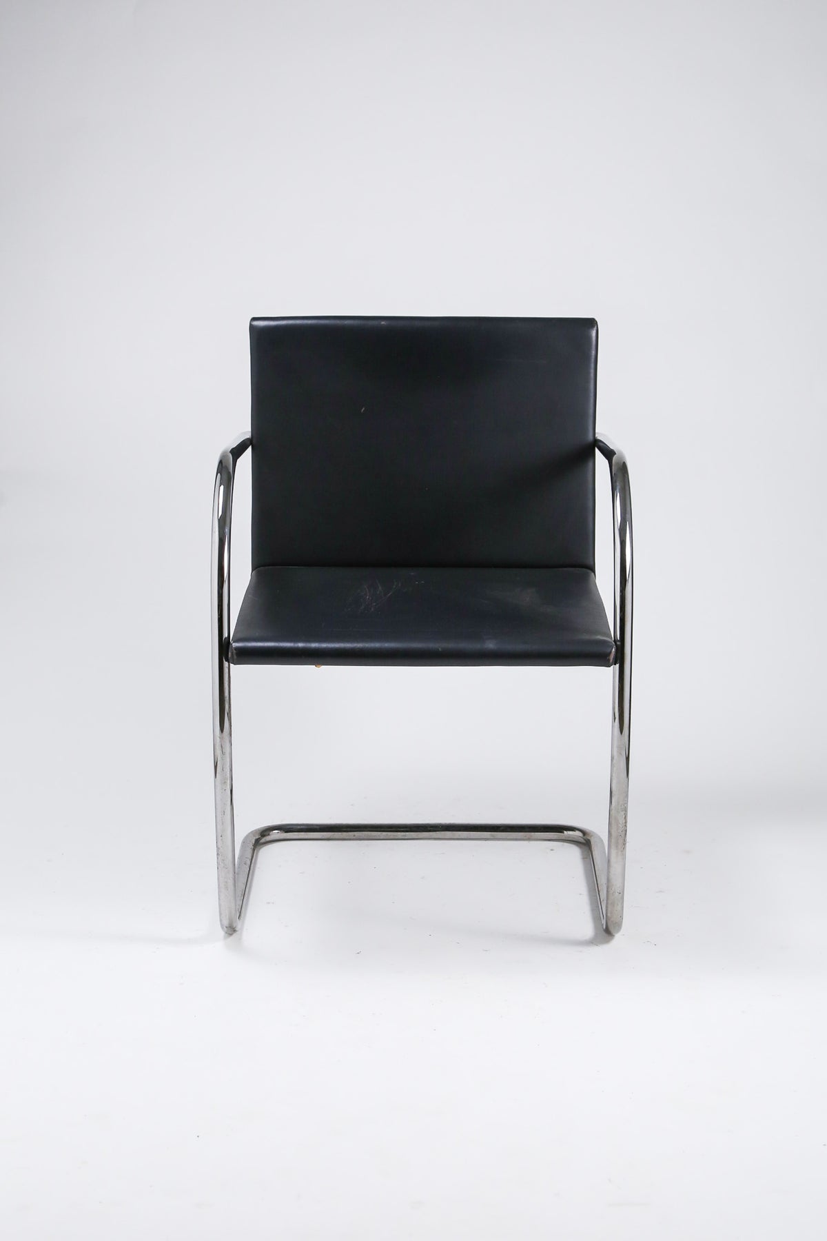Brno Chair / ブルノ チェア