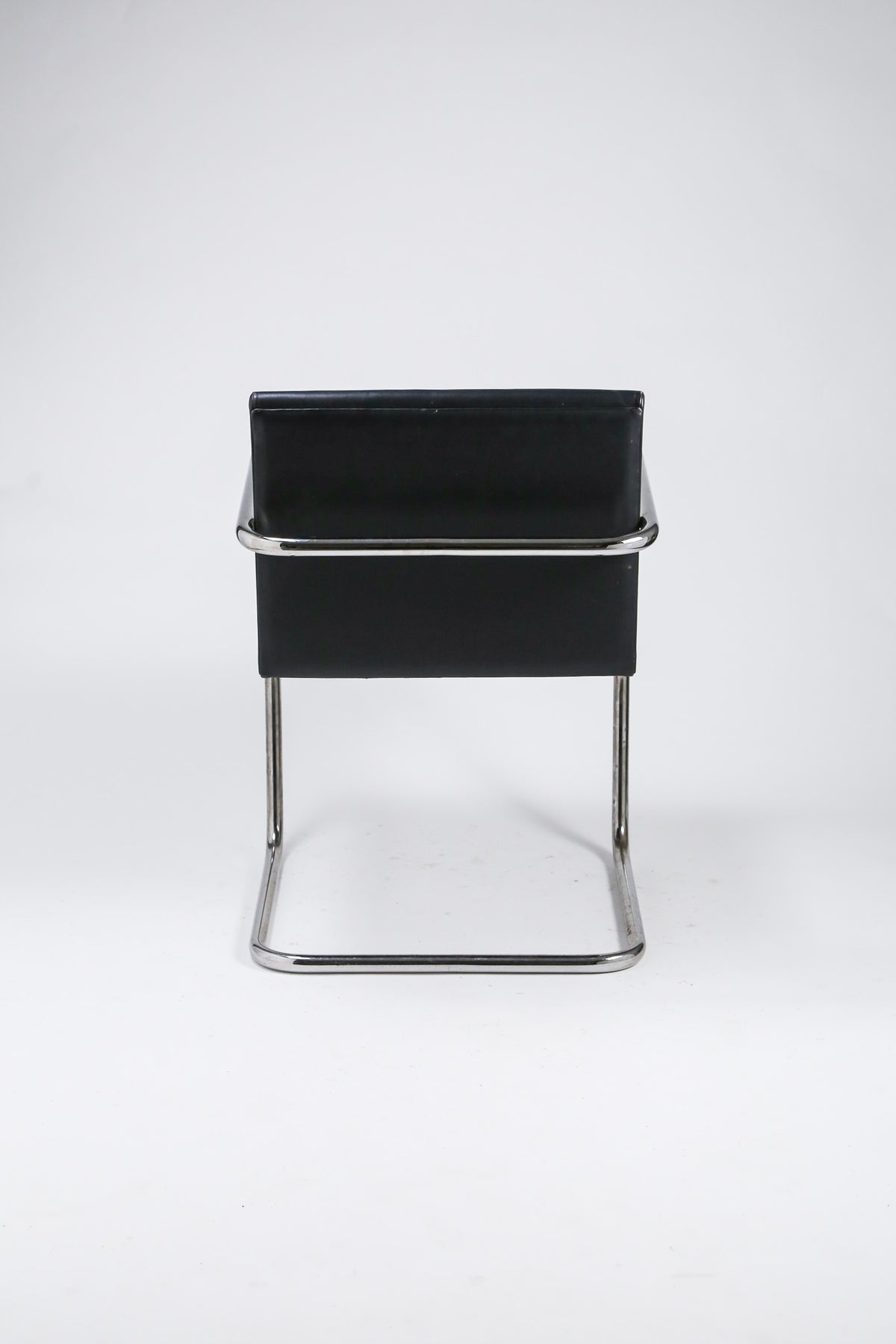 Brno Chair / ブルノ チェア