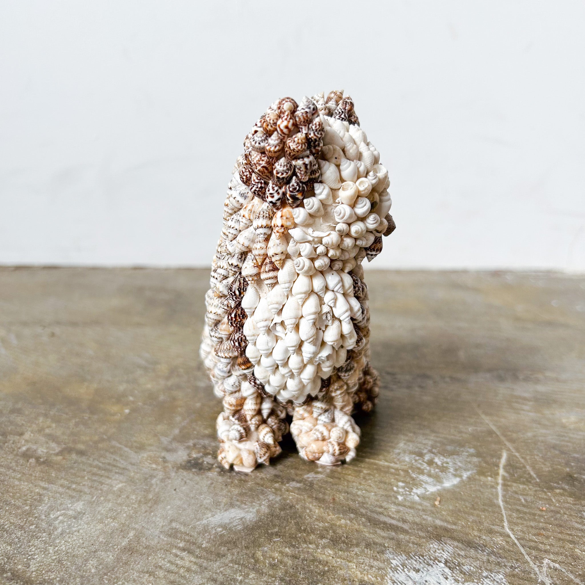 Seashell Cat Figurine / 貝殻アートの猫