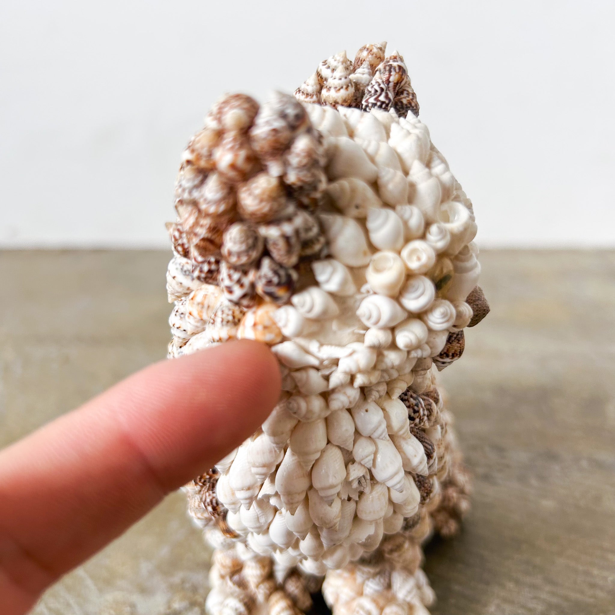 Seashell Cat Figurine / 貝殻アートの猫