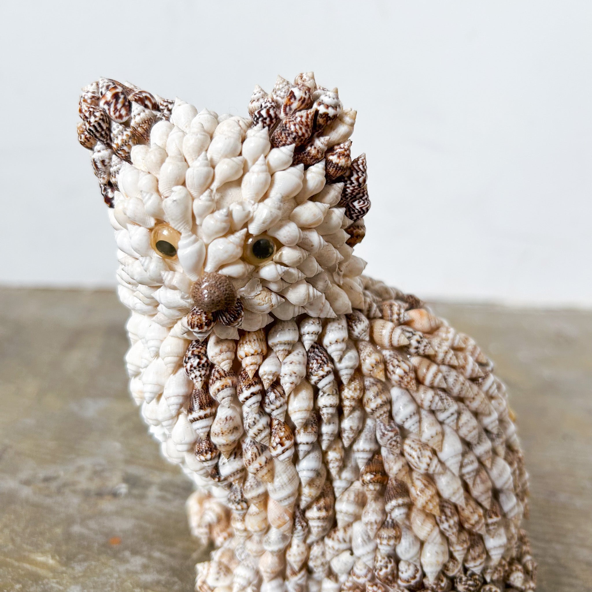 Seashell Cat Figurine / 貝殻アートの猫