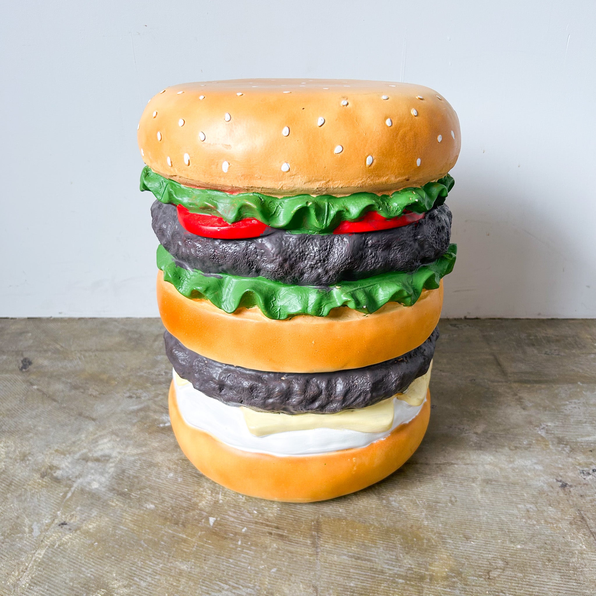 Hamburger Stool / ハンバーガーのスツール