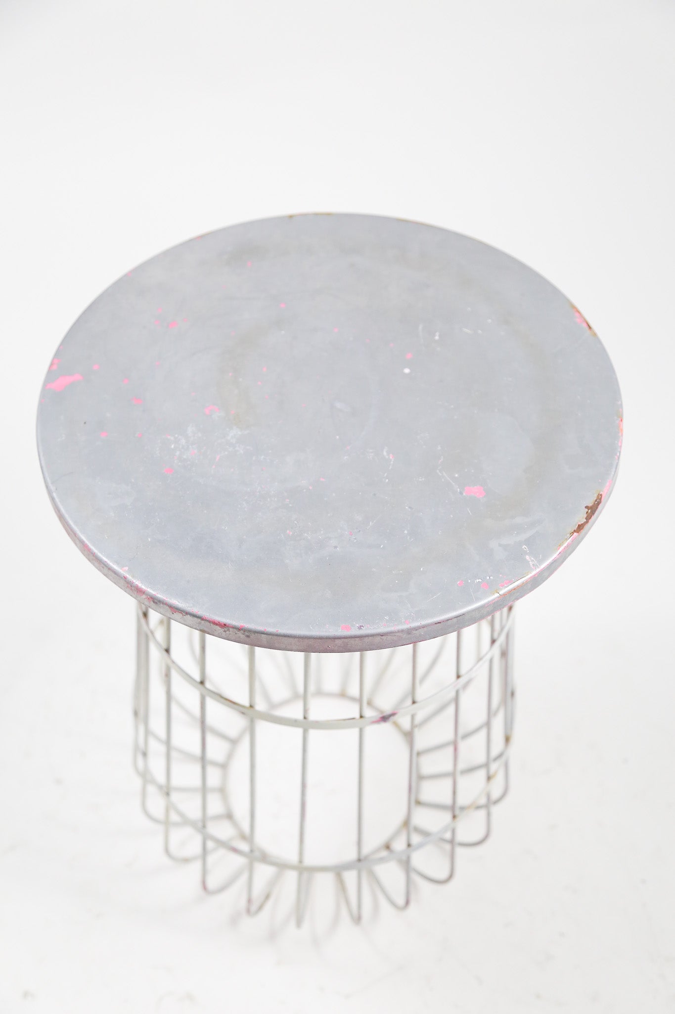 Metal Wire Side Table / メタル ワイヤー サイドテーブル – STORE IN