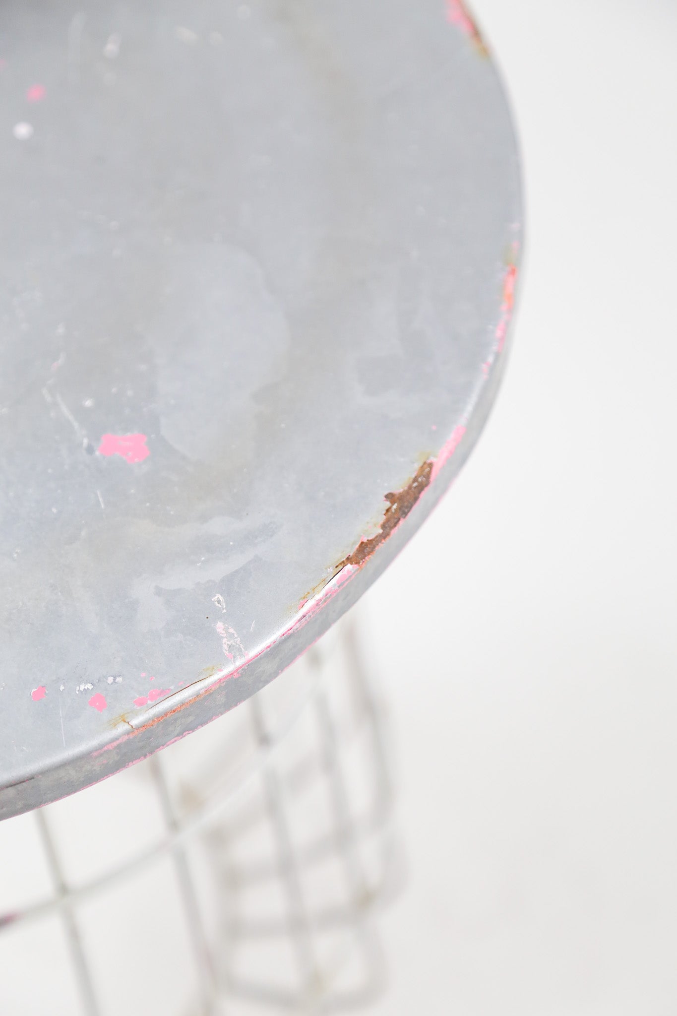 Metal Wire Side Table / メタル ワイヤー サイドテーブル