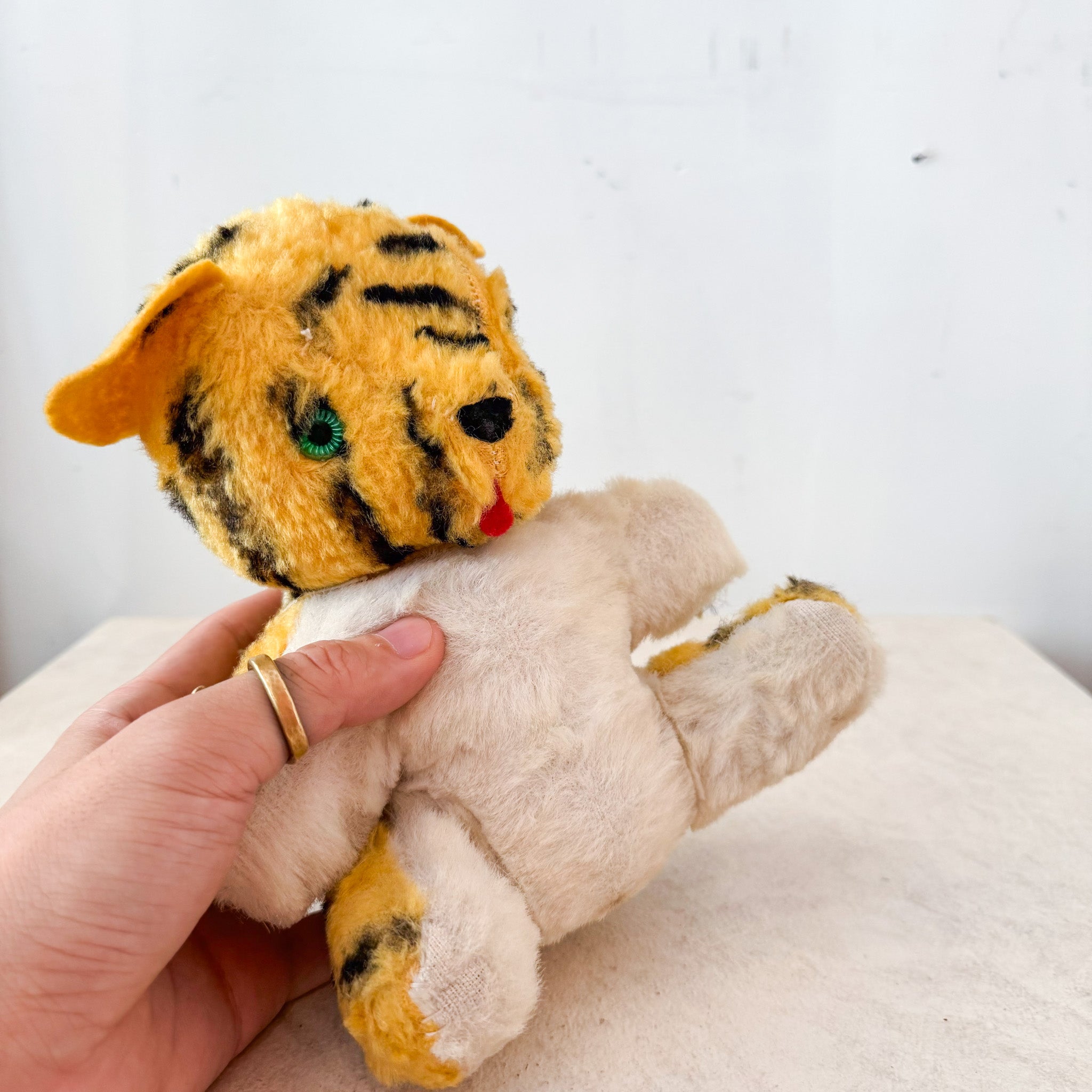 Tiger Plush / 虎のぬいぐるみ – STORE IN FACTORY Online