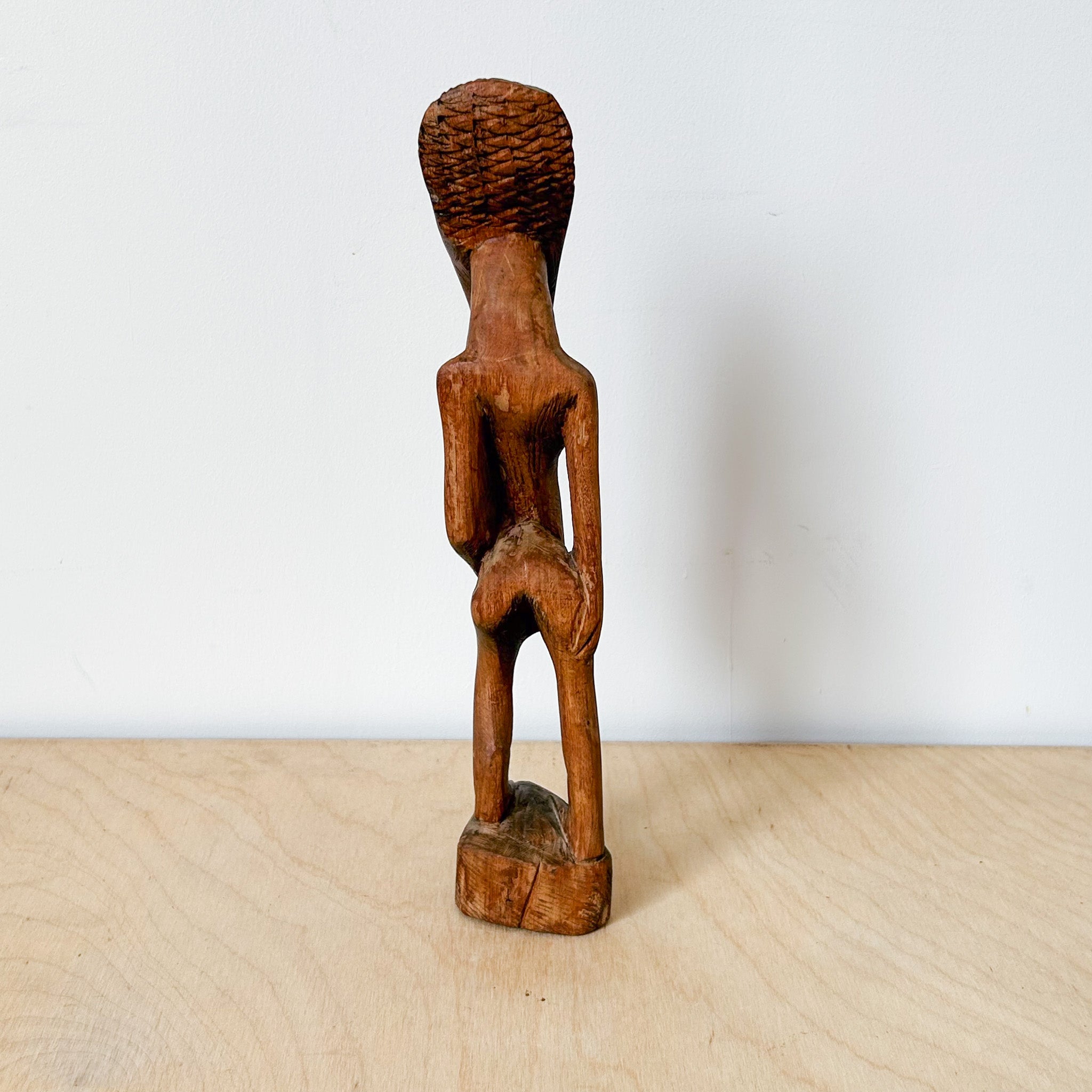 African Wooden Statue / アフリカ木製の像