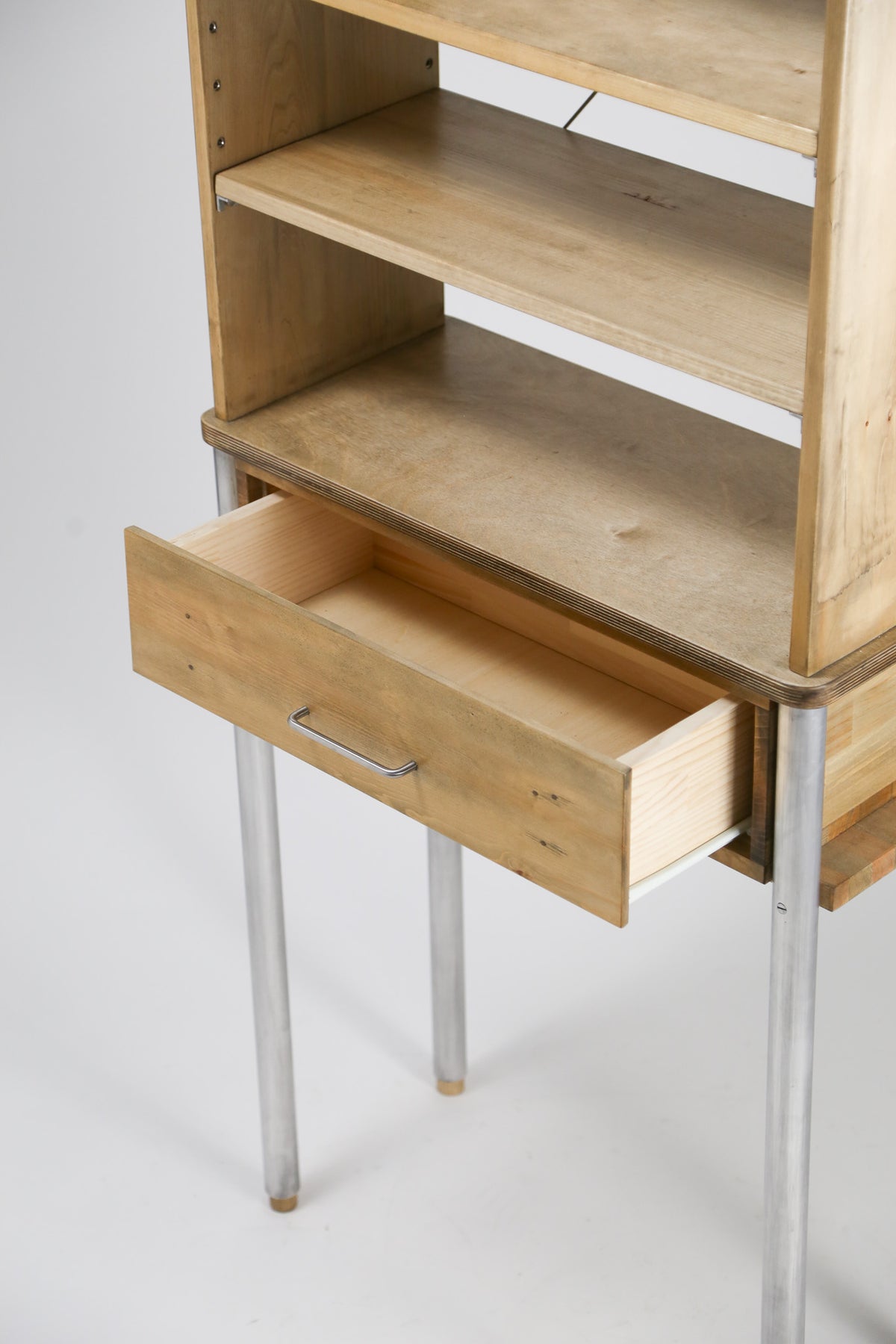 Plywood & Metal Pipe Tall Shelf / 合板とメタルパイプのトールシェルフ
