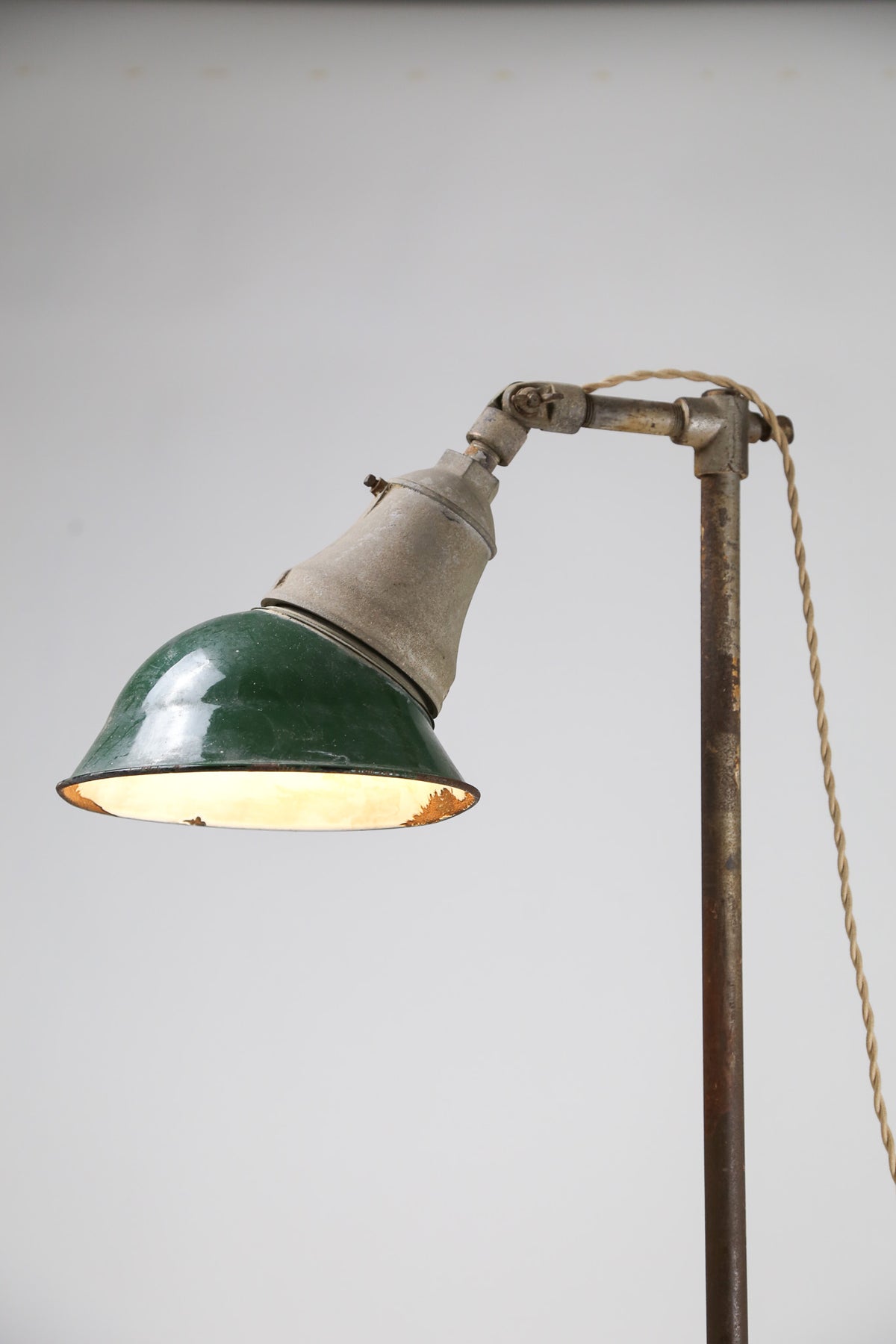 Vintage Industrial Floor Lamp / ヴィンテージ インダストリアル フロアランプ