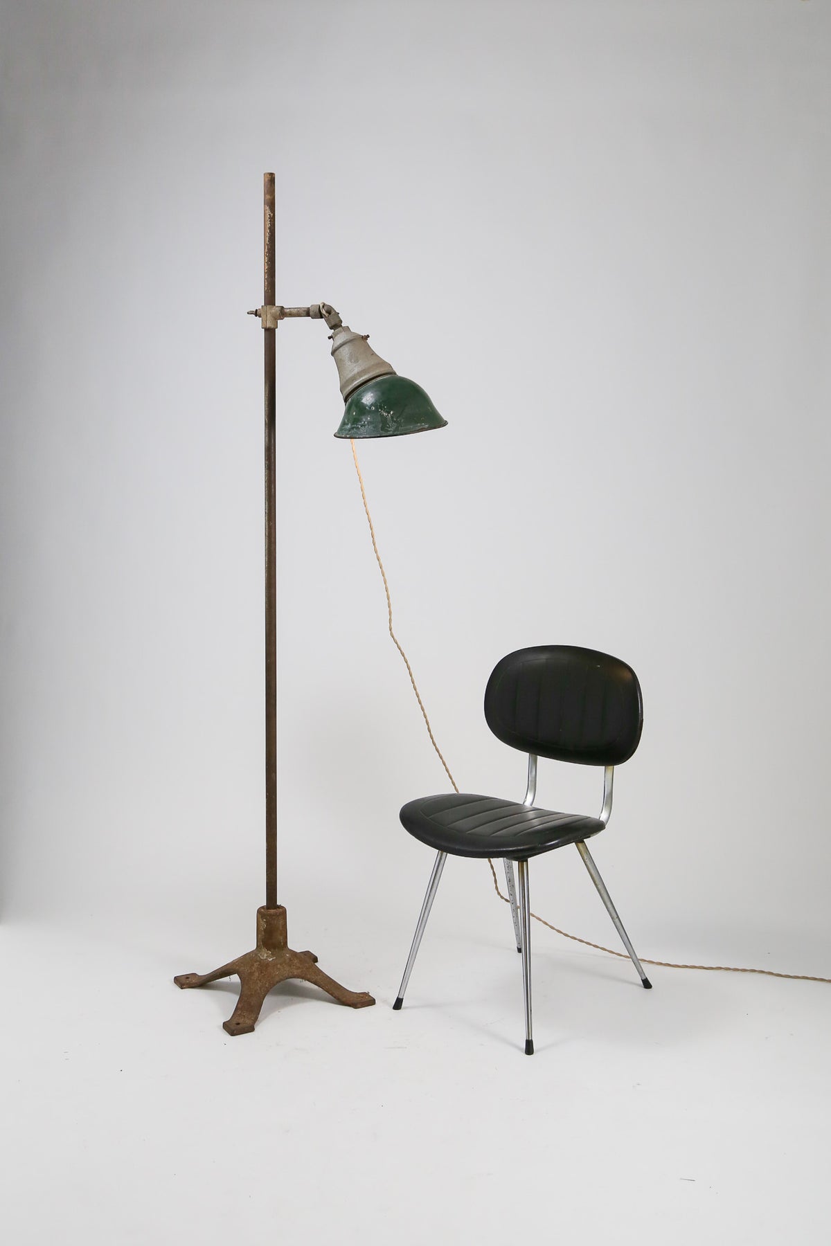Vintage Industrial Floor Lamp / ヴィンテージ インダストリアル フロアランプ