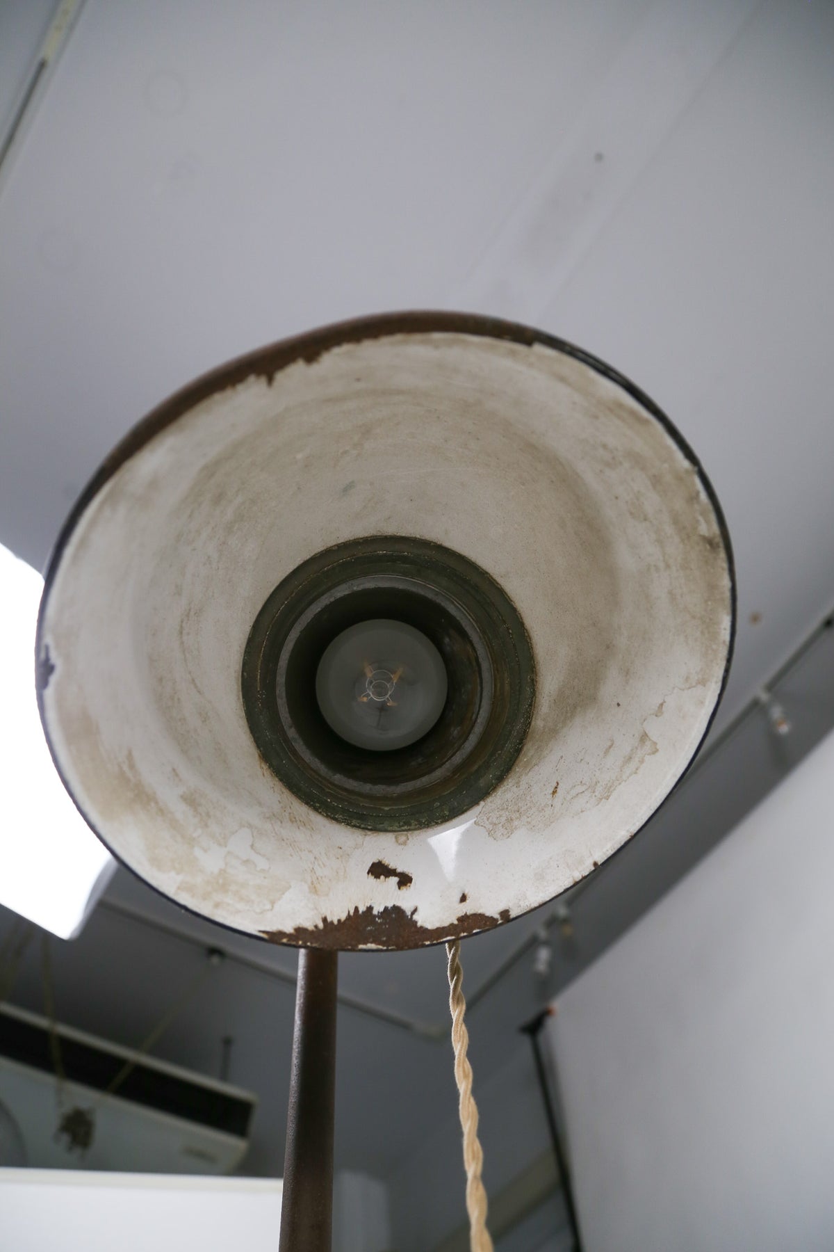 Vintage Industrial Floor Lamp / ヴィンテージ インダストリアル フロアランプ