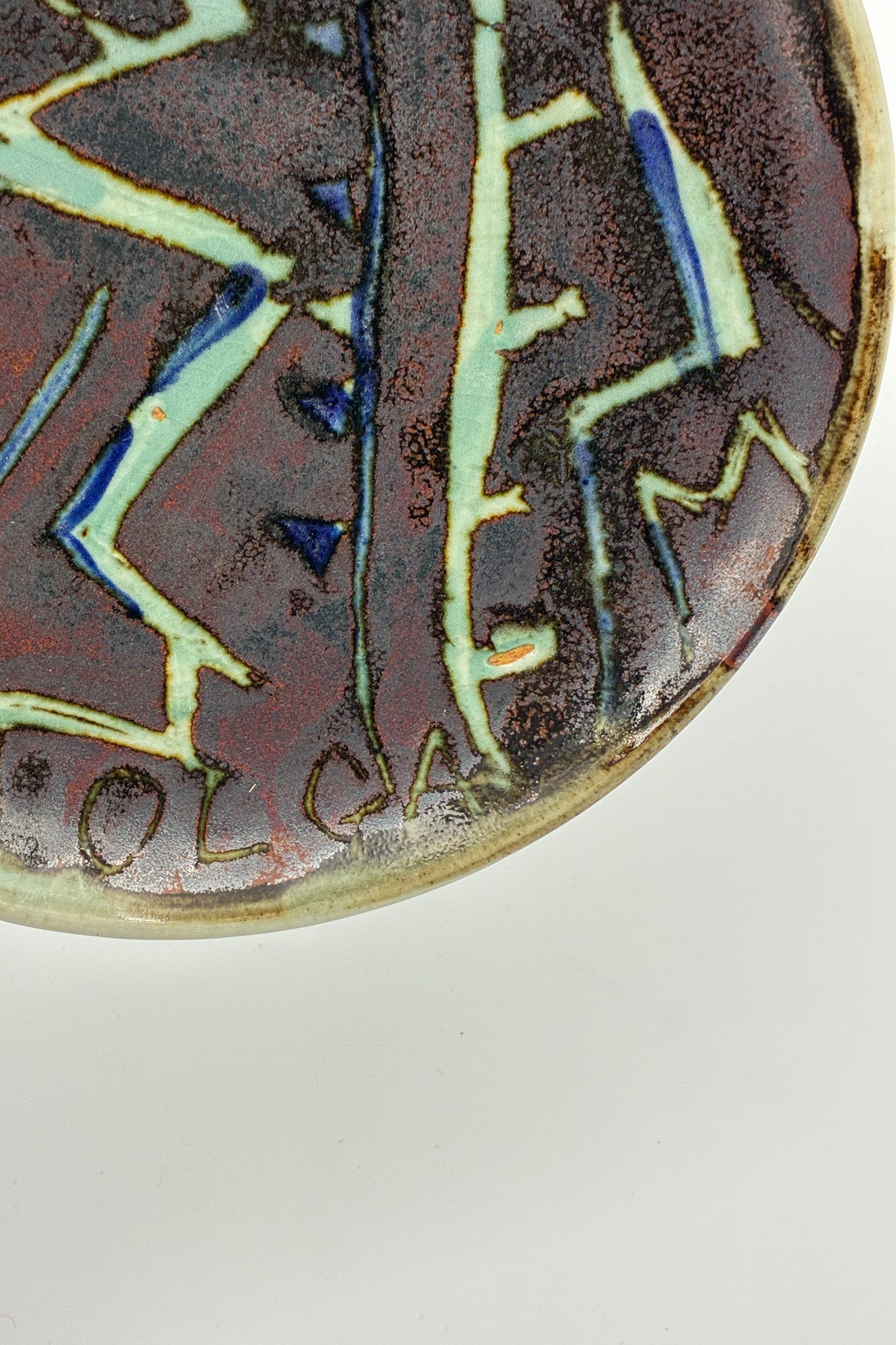 Geometric Thunderbolt Pattern Plate / カミナリのような模様の皿