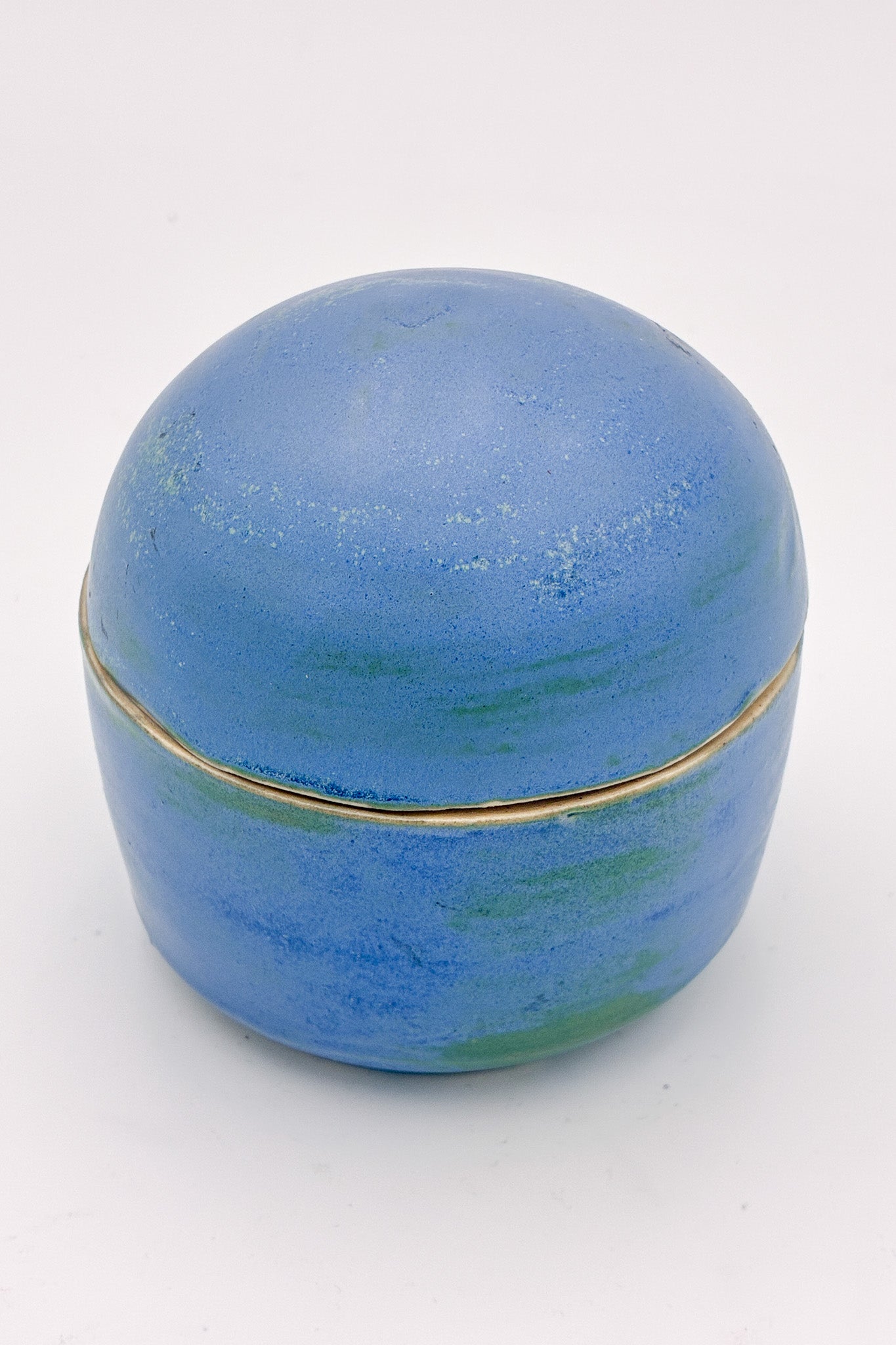 Light Blue Lidded Container / 水色 フタ付き容器