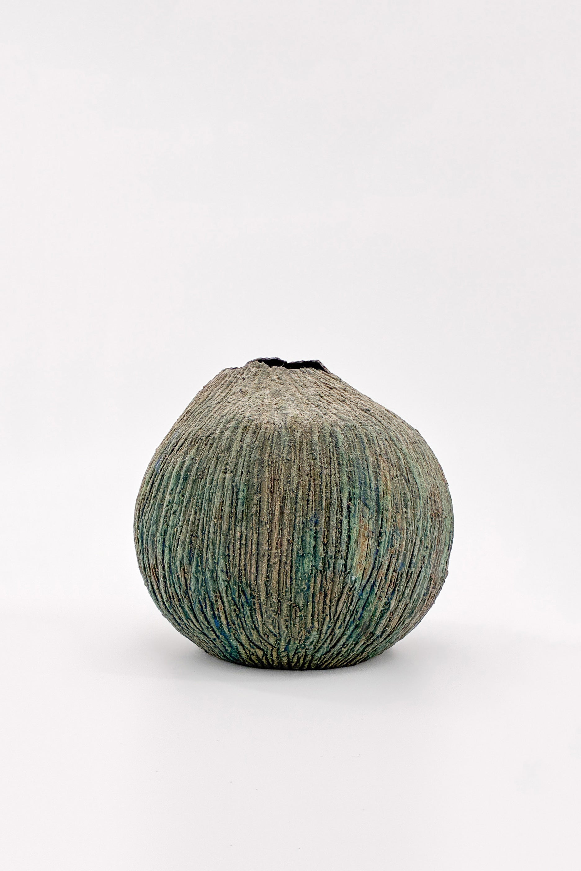 Deep Green Ceramic Flower Vase / 深緑 フラワーベース（陶）