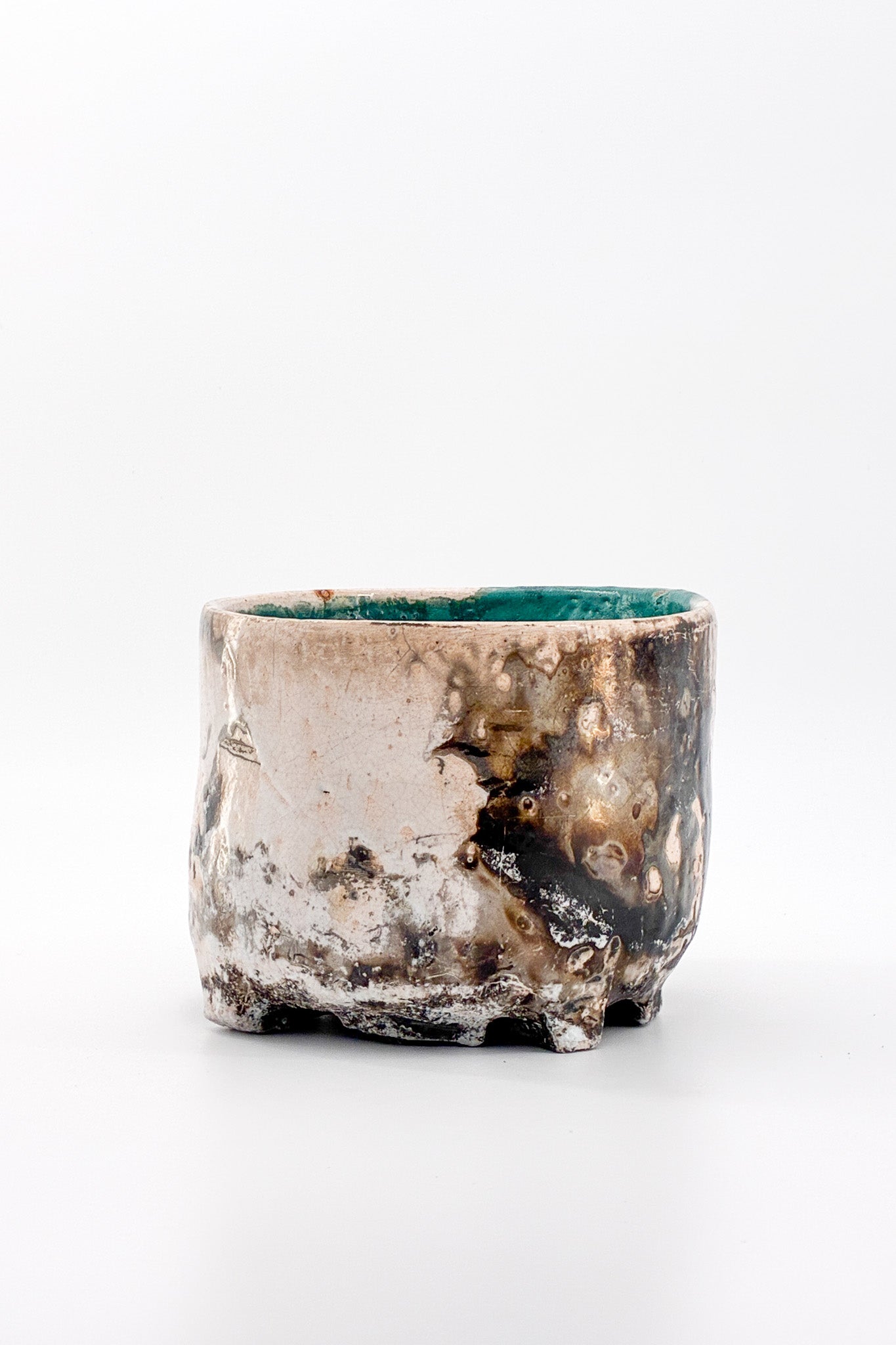 Handcrafted Rustic Ceramic Bowl with Emerald Glaze / 手工芸のラスティック・セラミックボウル