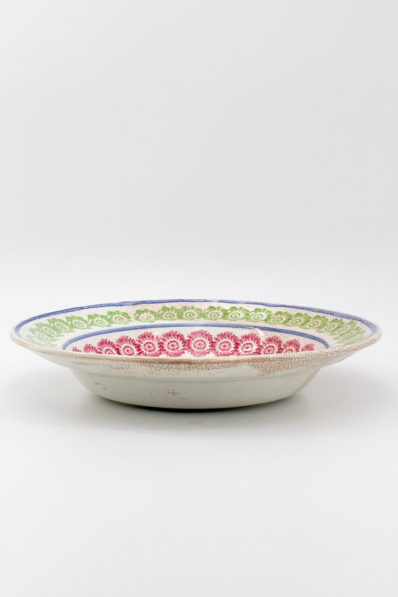 Pictorial Ceramic Plate (Flower Pattern) / 陶器 絵皿 (花柄)
