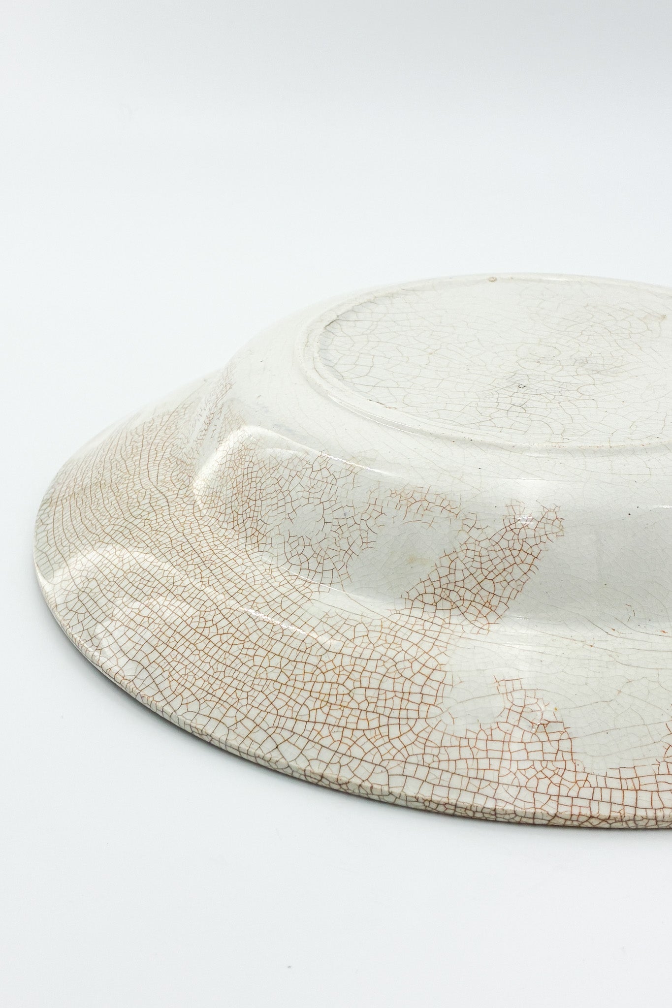 Pictorial Ceramic Plate (Flower Pattern) / 陶器 絵皿 (花柄)