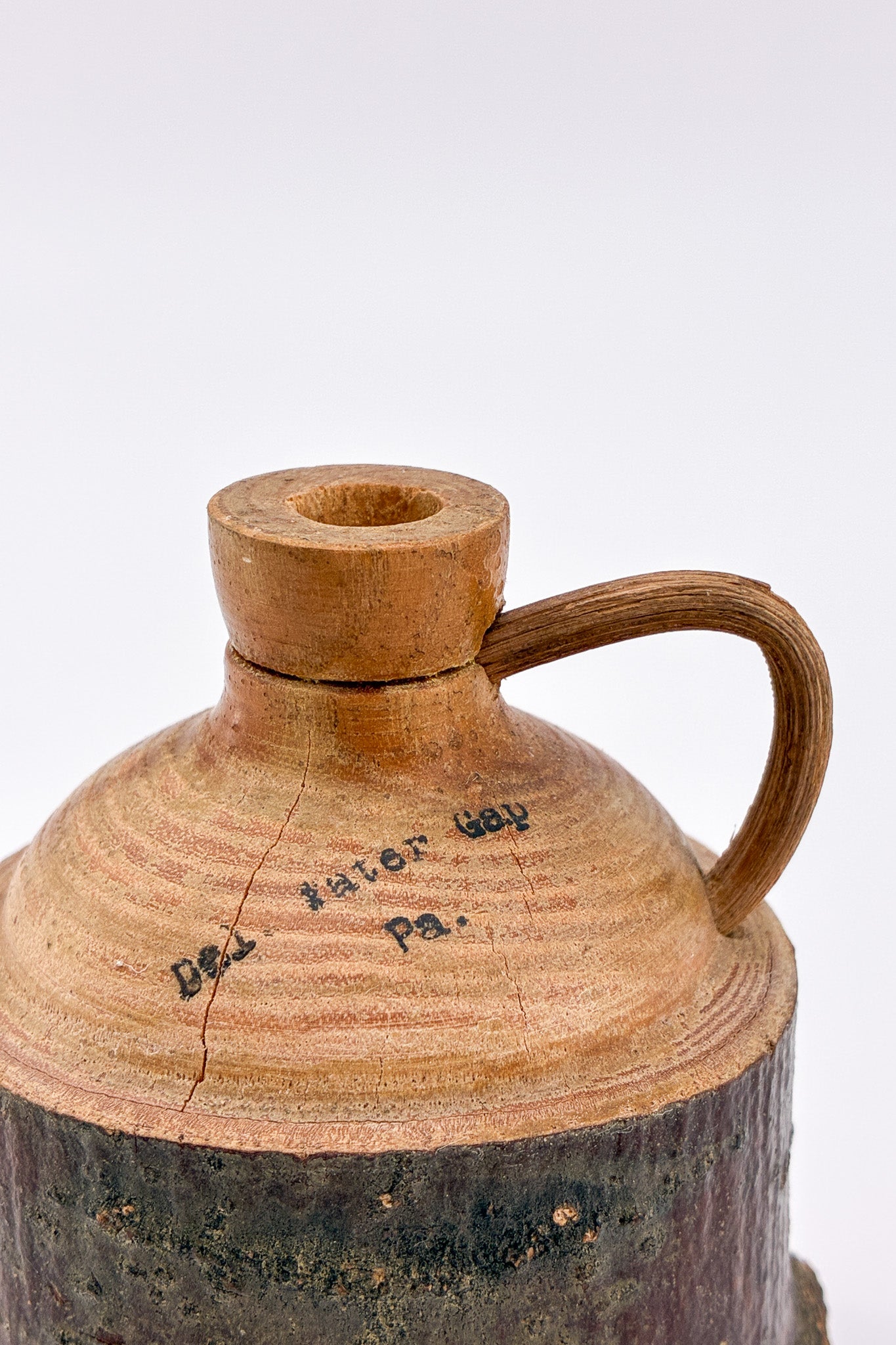 Wooden Object with Handle / 木製持ち手付きオブジェ