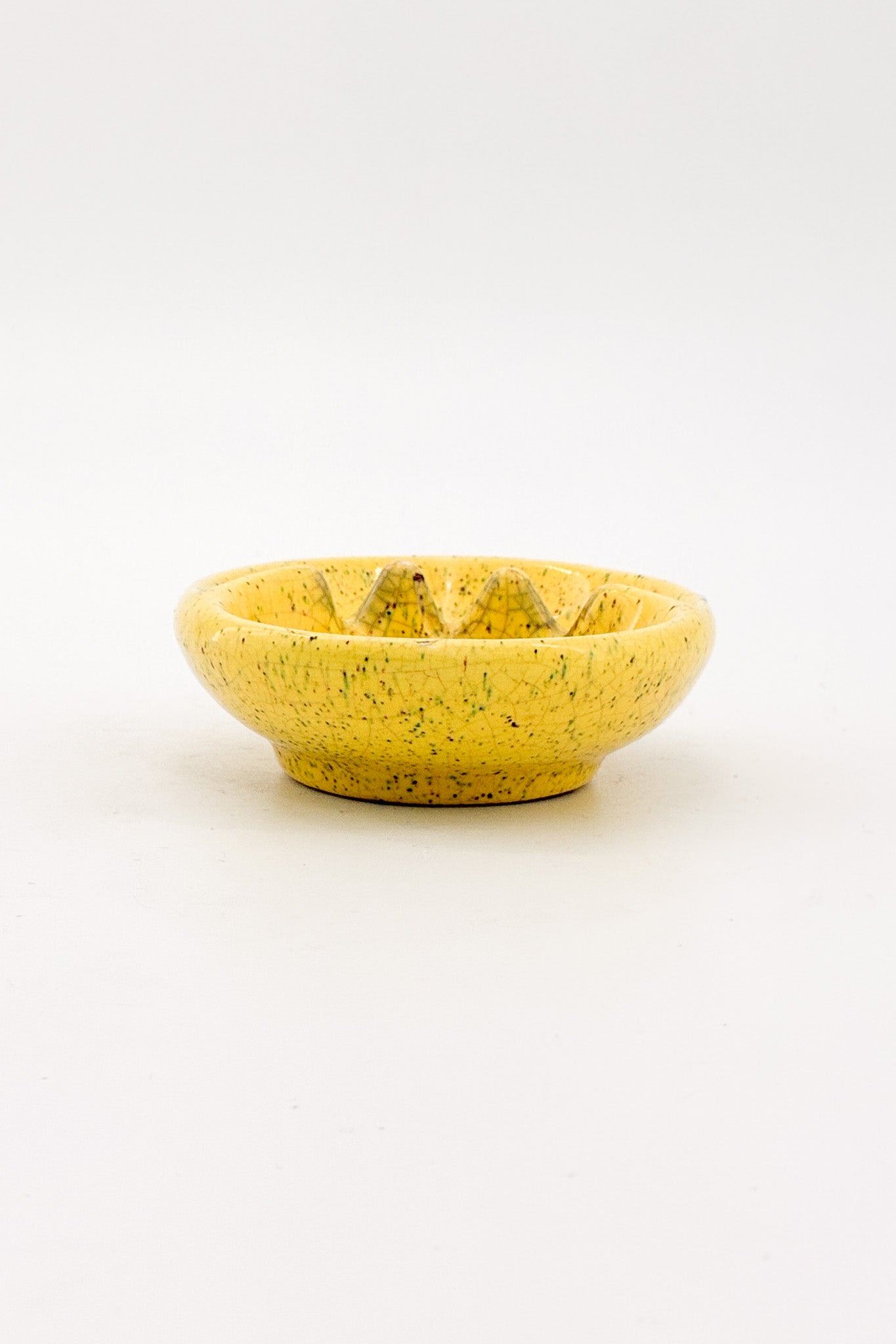 Ceramic Ashtray (Yellow) / 陶器 灰皿（黄）